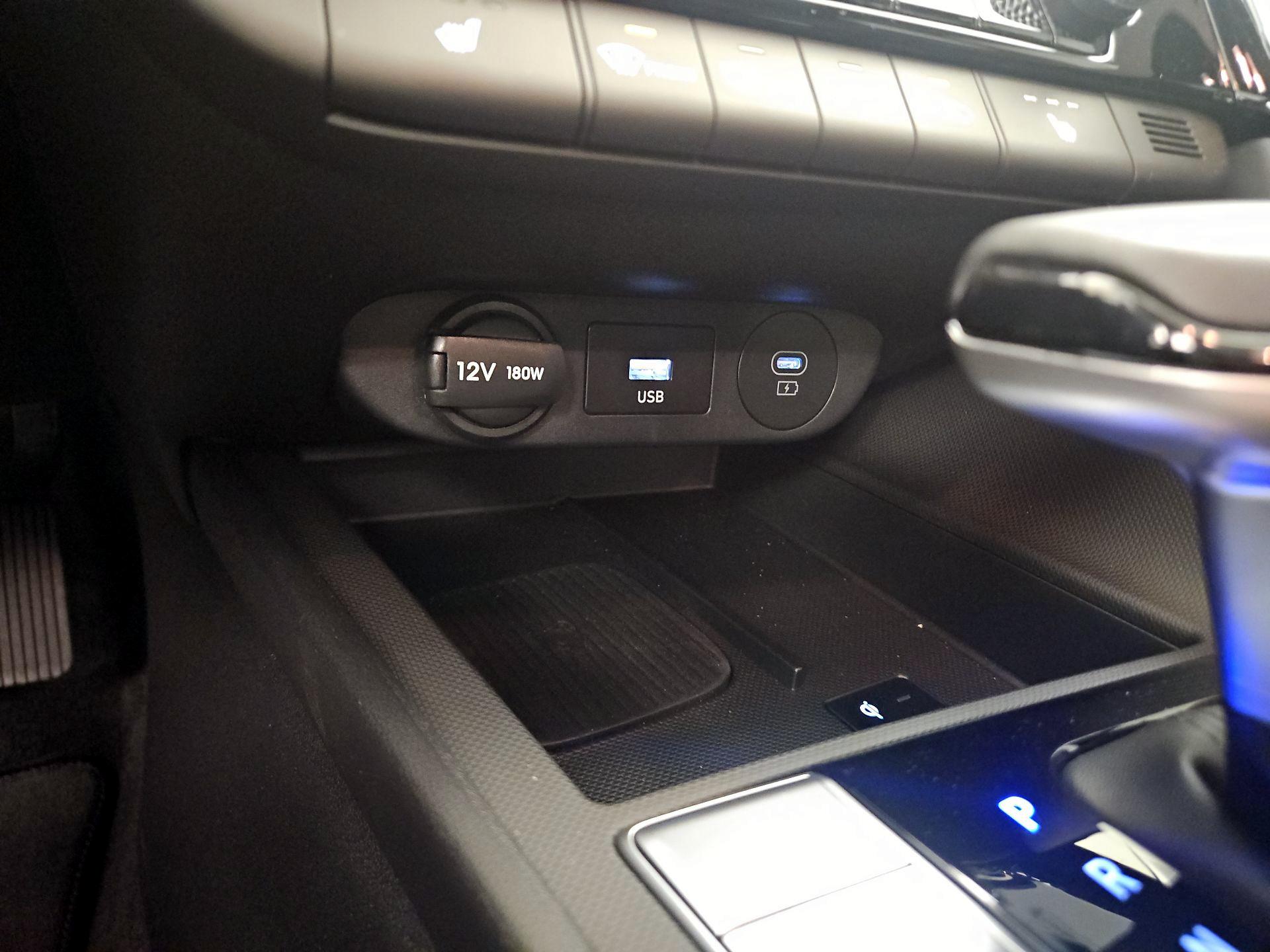 Thumbnail: 2025 Hyundai Elantra - 18