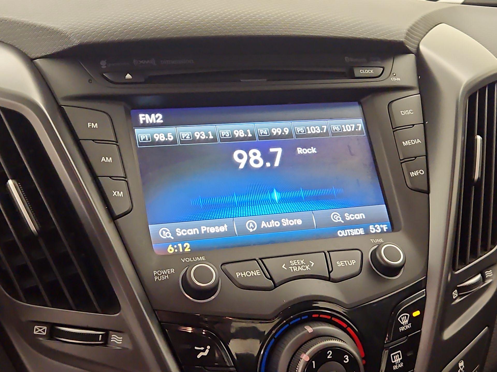 Thumbnail: 2016 Hyundai Veloster - 15