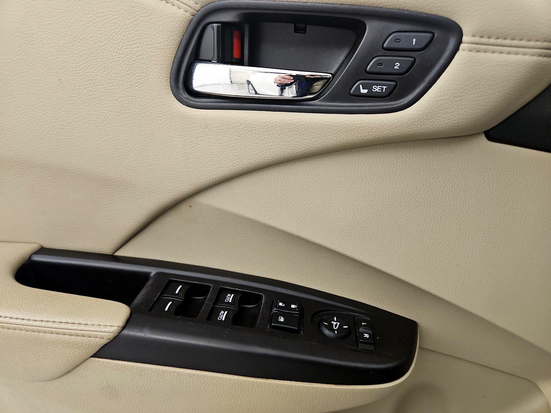 Thumbnail: 2015 Acura RDX - 12