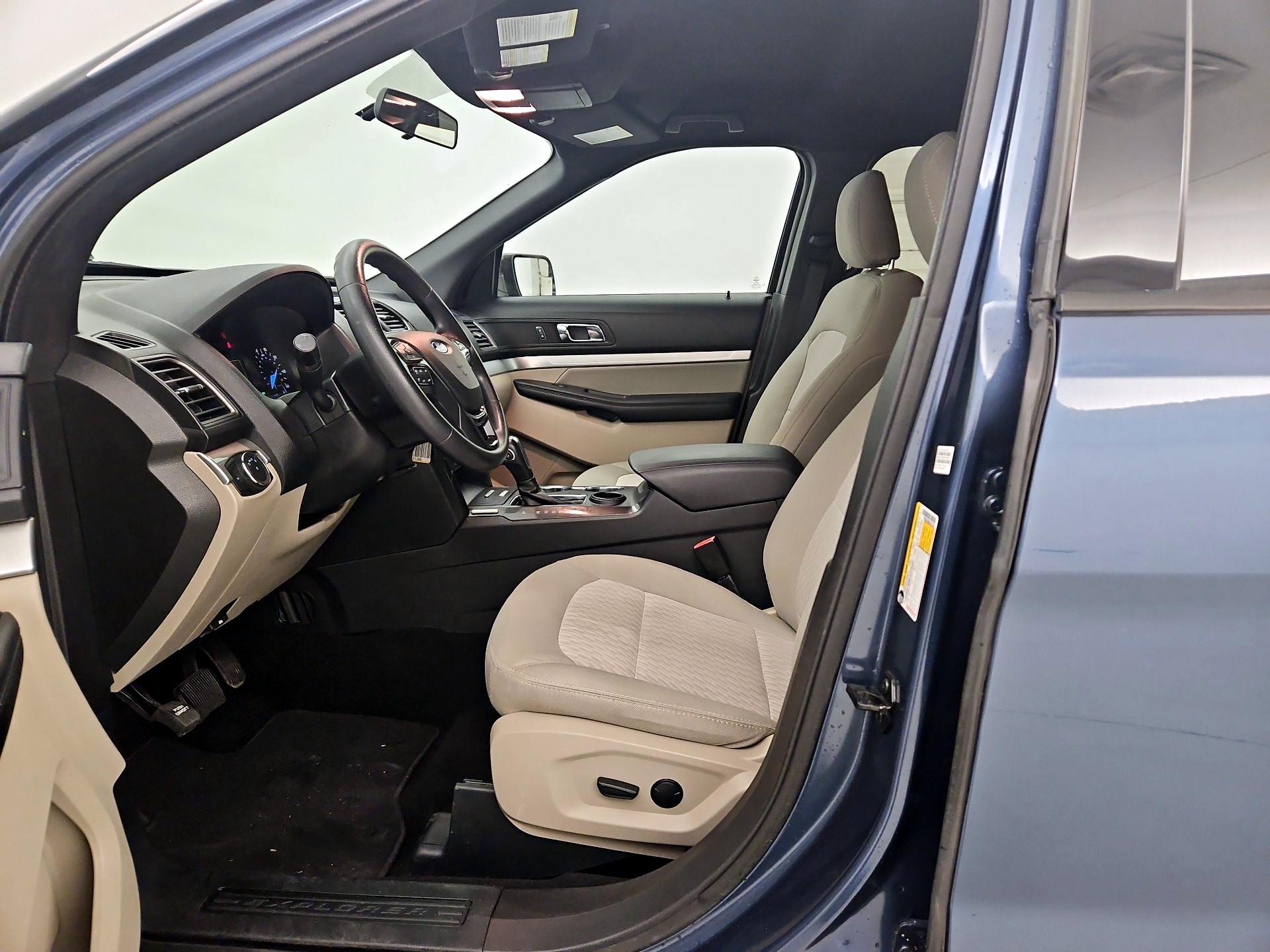 Thumbnail: 2019 Ford Explorer - 11