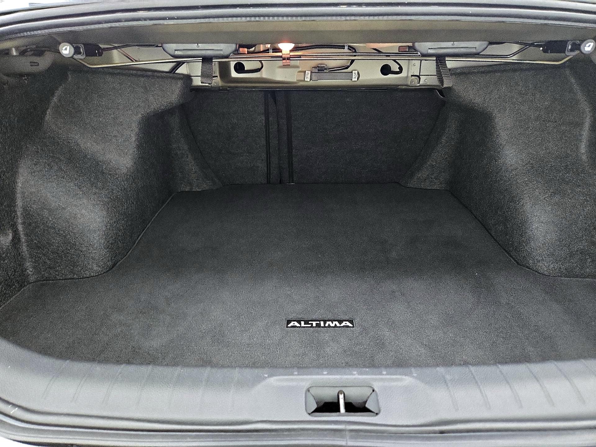 Thumbnail: 2023 Nissan Altima - 20