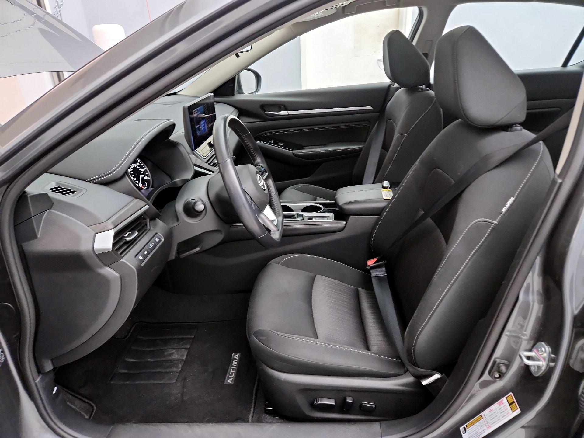 Thumbnail: 2023 Nissan Altima - 11