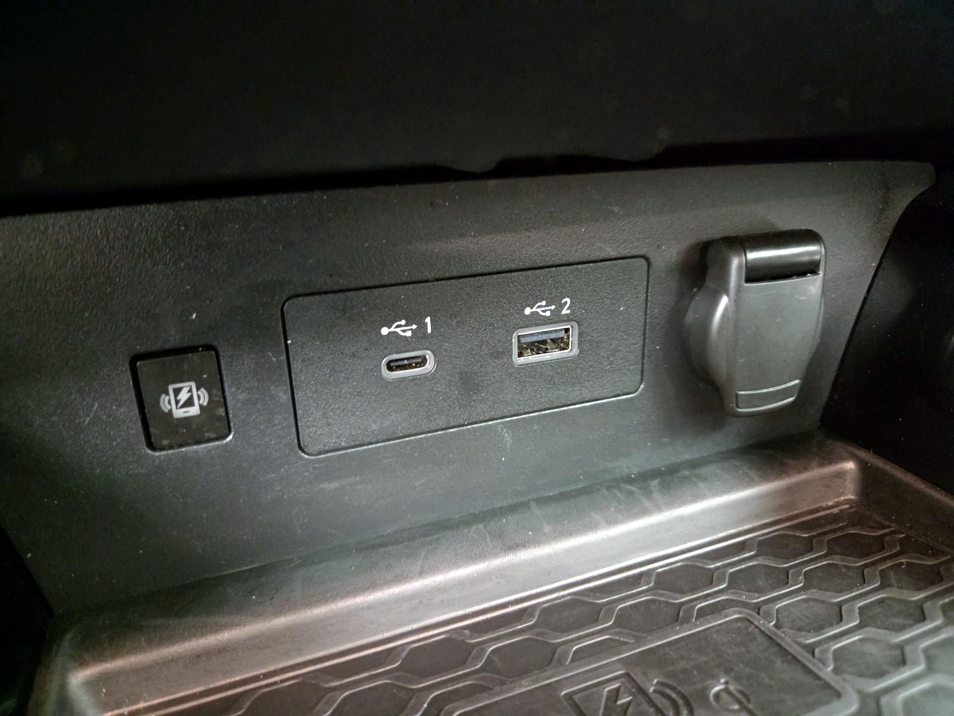 Thumbnail: 2023 Nissan Altima - 19