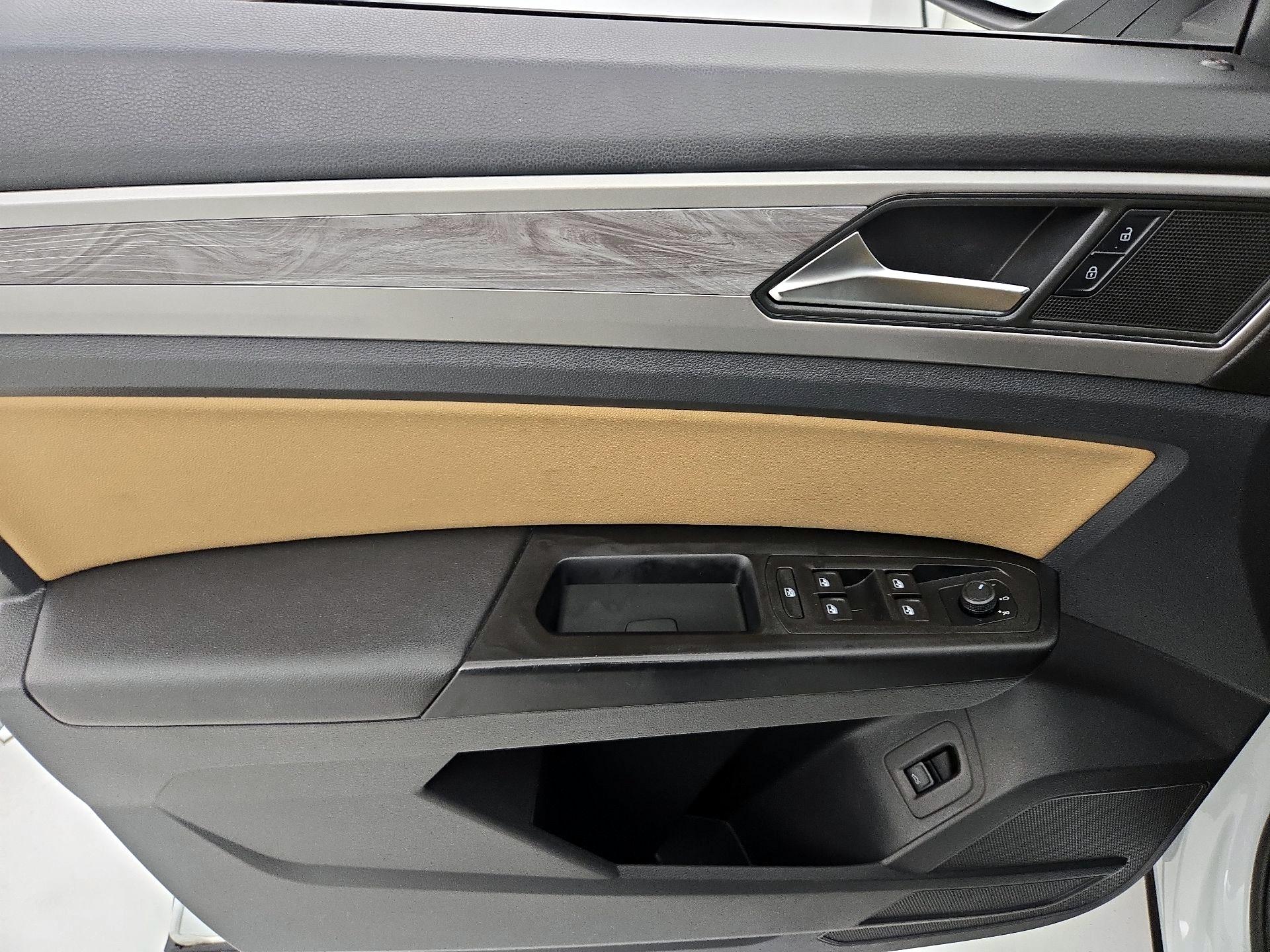 Thumbnail: 2020 Volkswagen Atlas - 12