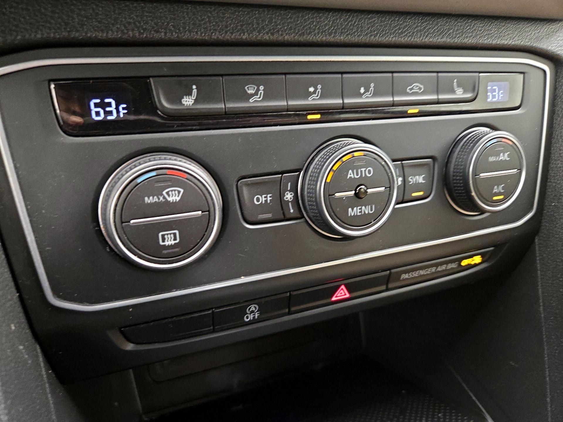 Thumbnail: 2020 Volkswagen Atlas - 16