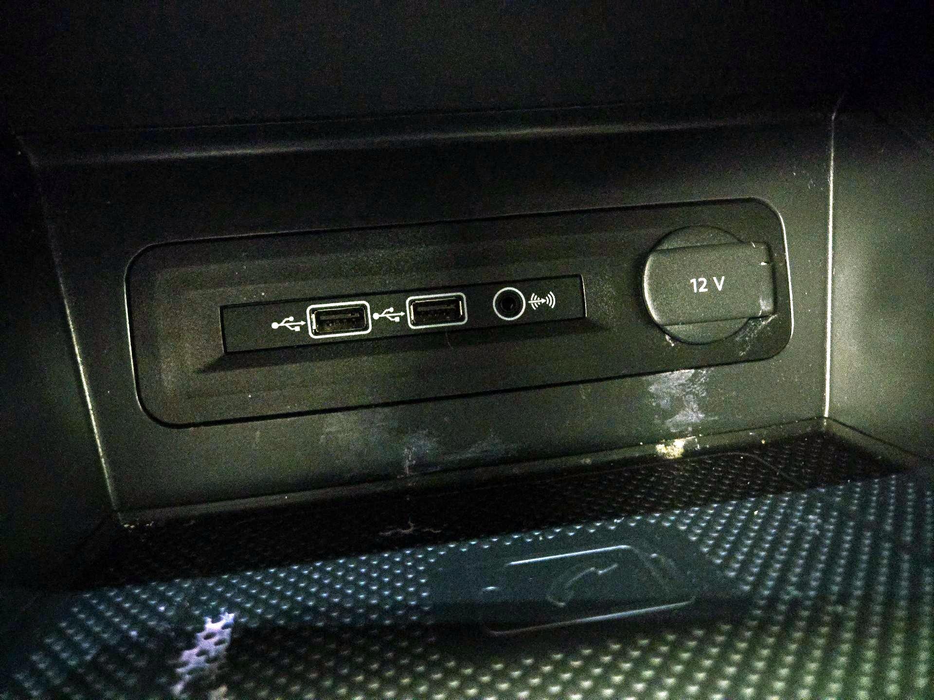 Thumbnail: 2020 Volkswagen Atlas - 18