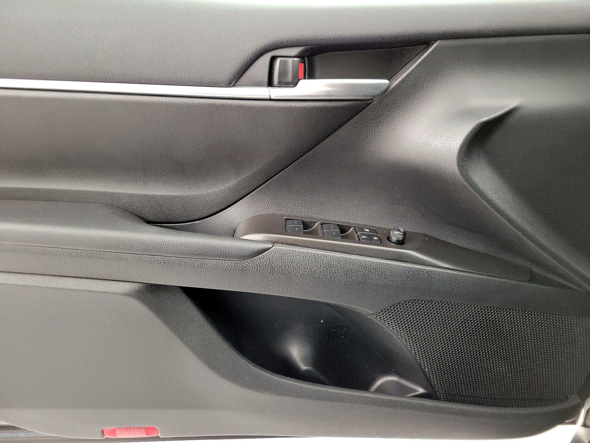 Thumbnail: 2024 Toyota Camry - 12