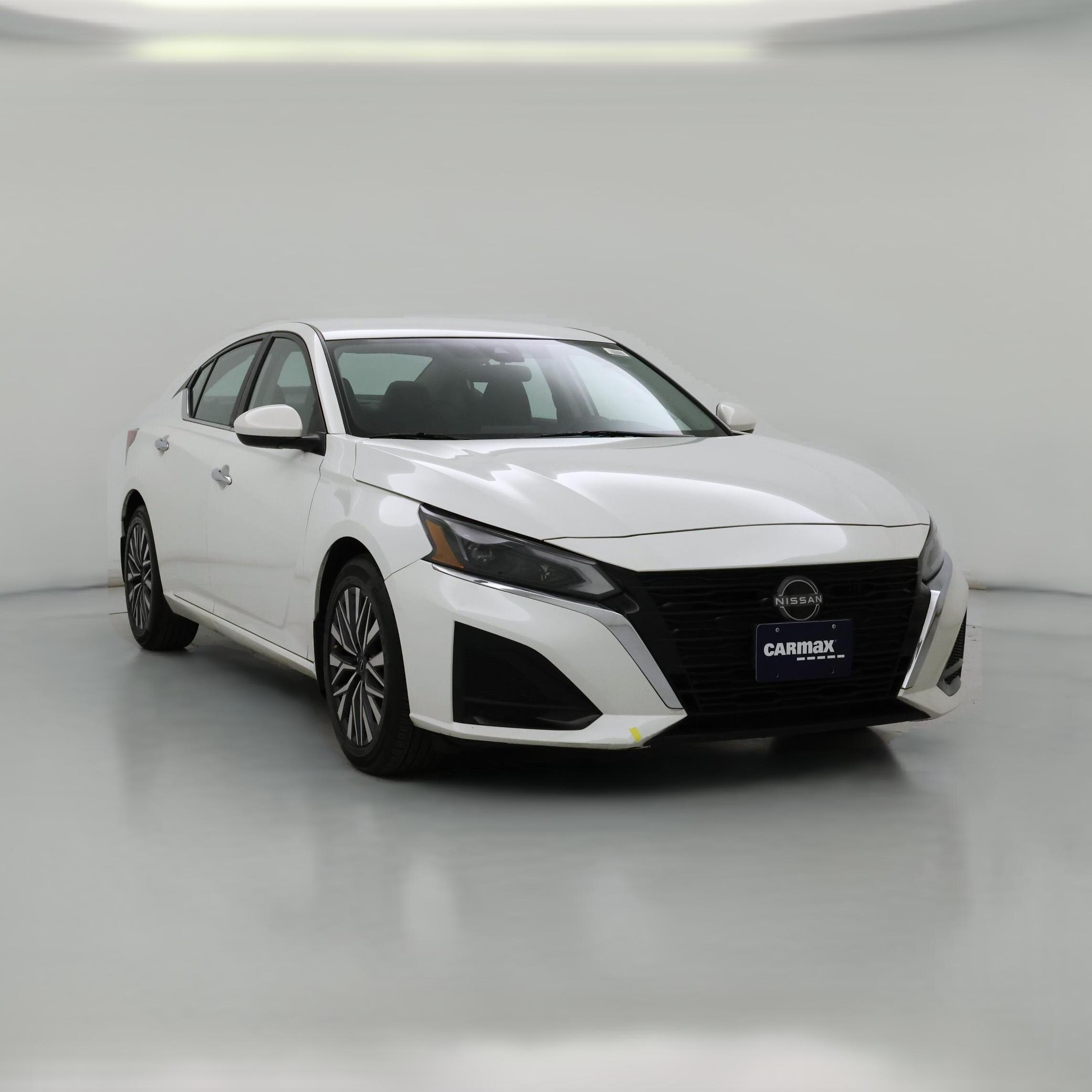 Thumbnail: 2023 Nissan Altima - 1