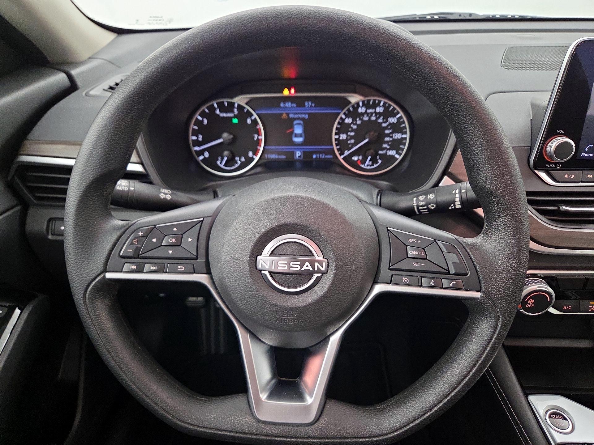 Thumbnail: 2023 Nissan Altima - 10