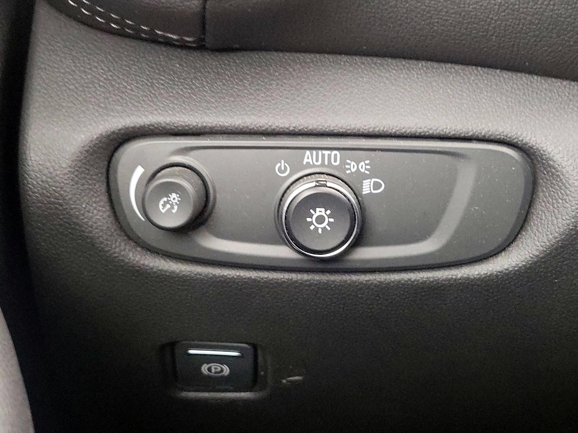 Thumbnail: 2023 Chevrolet Blazer - 13