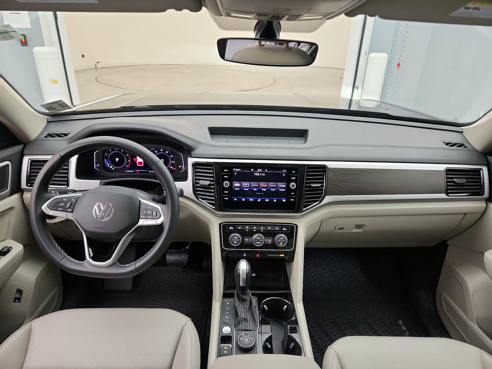 Thumbnail: 2023 Volkswagen Atlas - 9