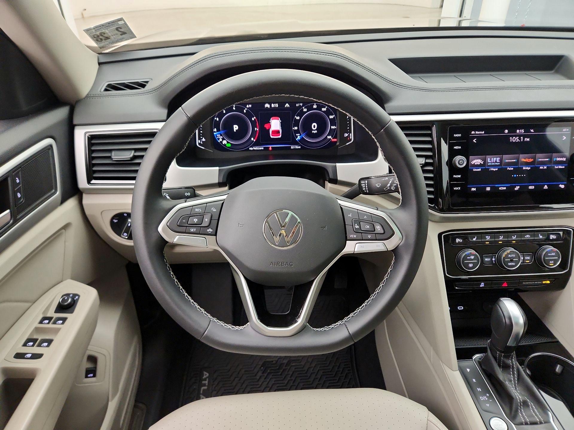 Thumbnail: 2023 Volkswagen Atlas - 10