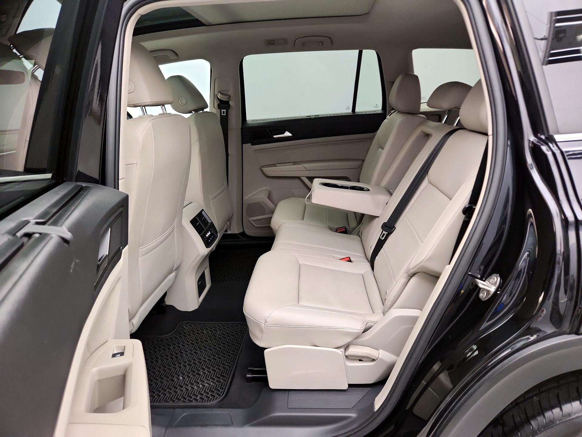 Thumbnail: 2023 Volkswagen Atlas - 20