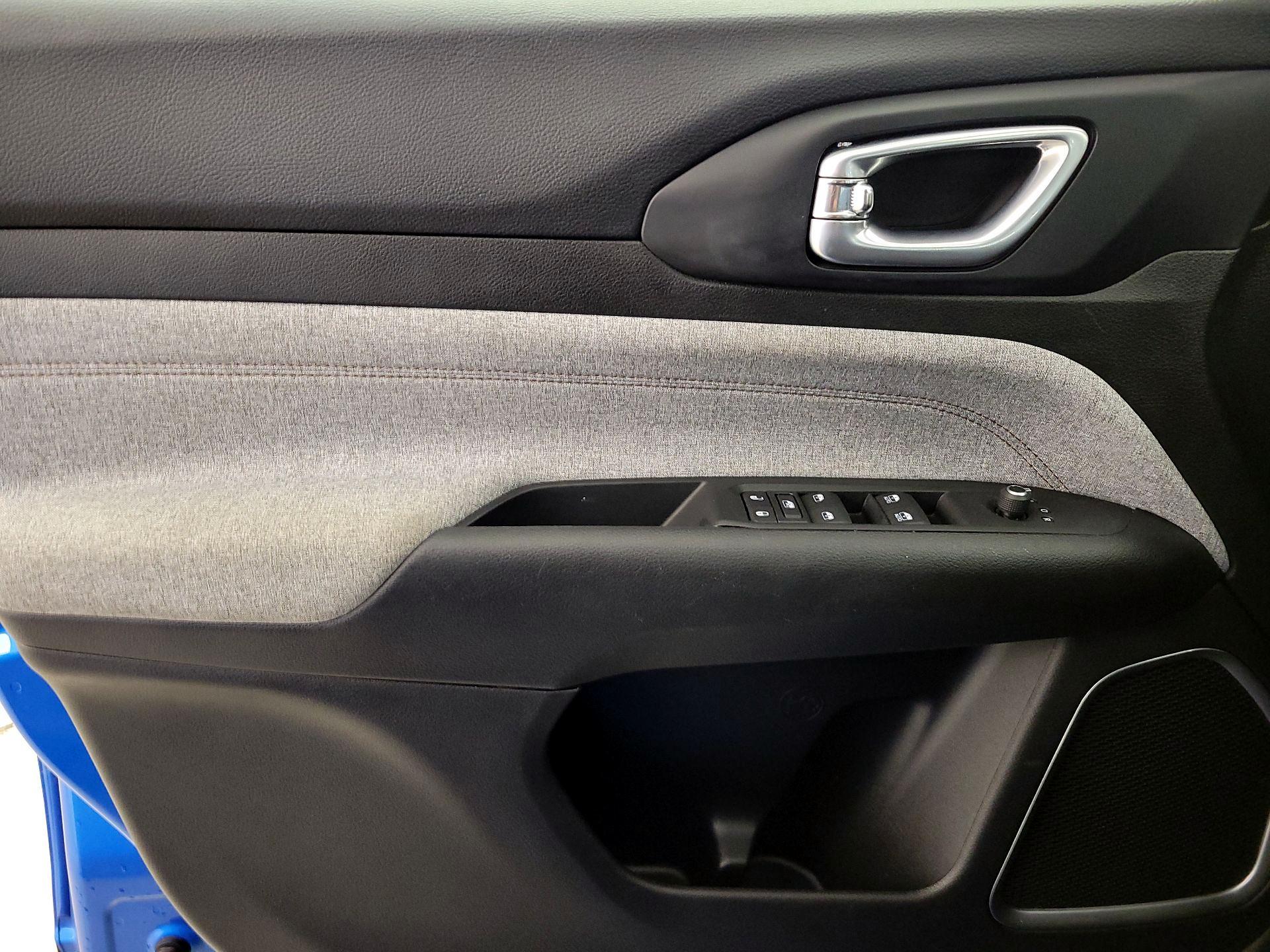 Thumbnail: 2022 Jeep Compass - 12