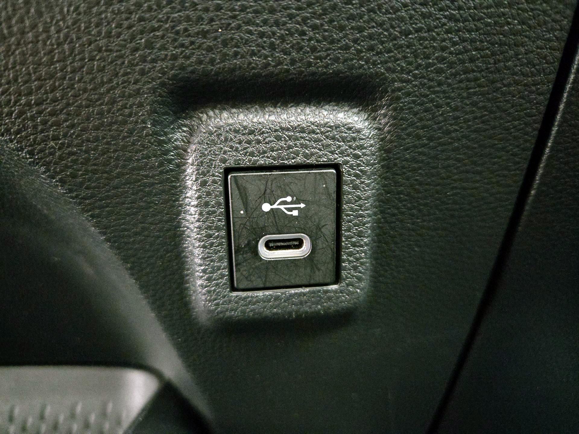 Thumbnail: 2023 Toyota Corolla - 18