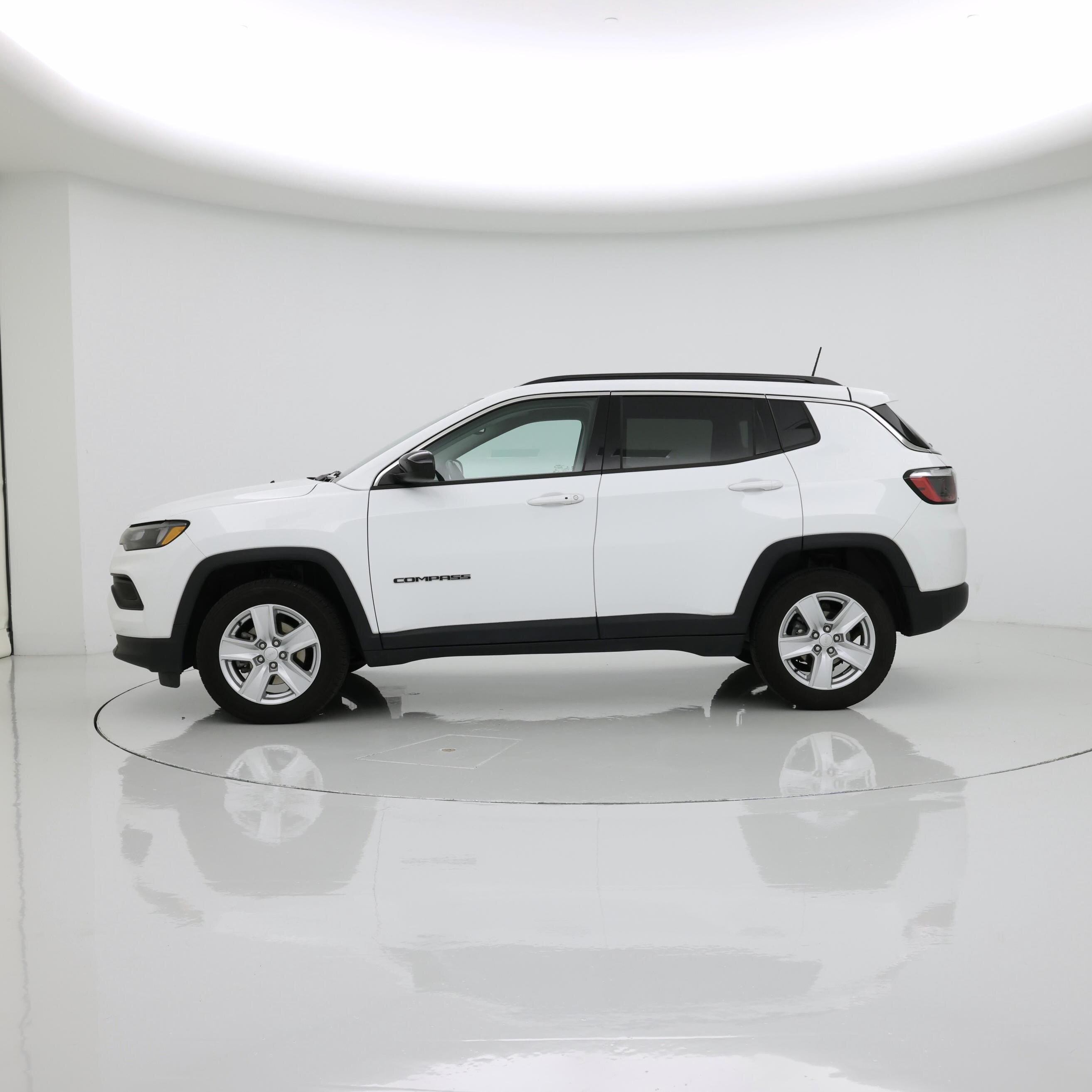 Thumbnail: 2022 Jeep Compass - 3