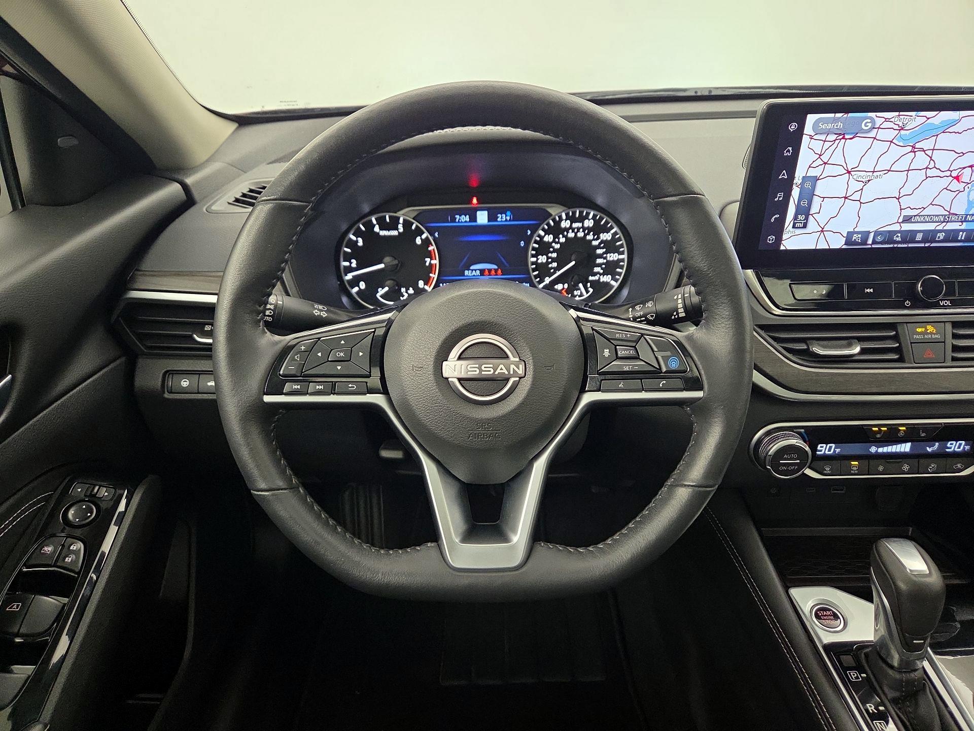 Thumbnail: 2023 Nissan Altima - 10