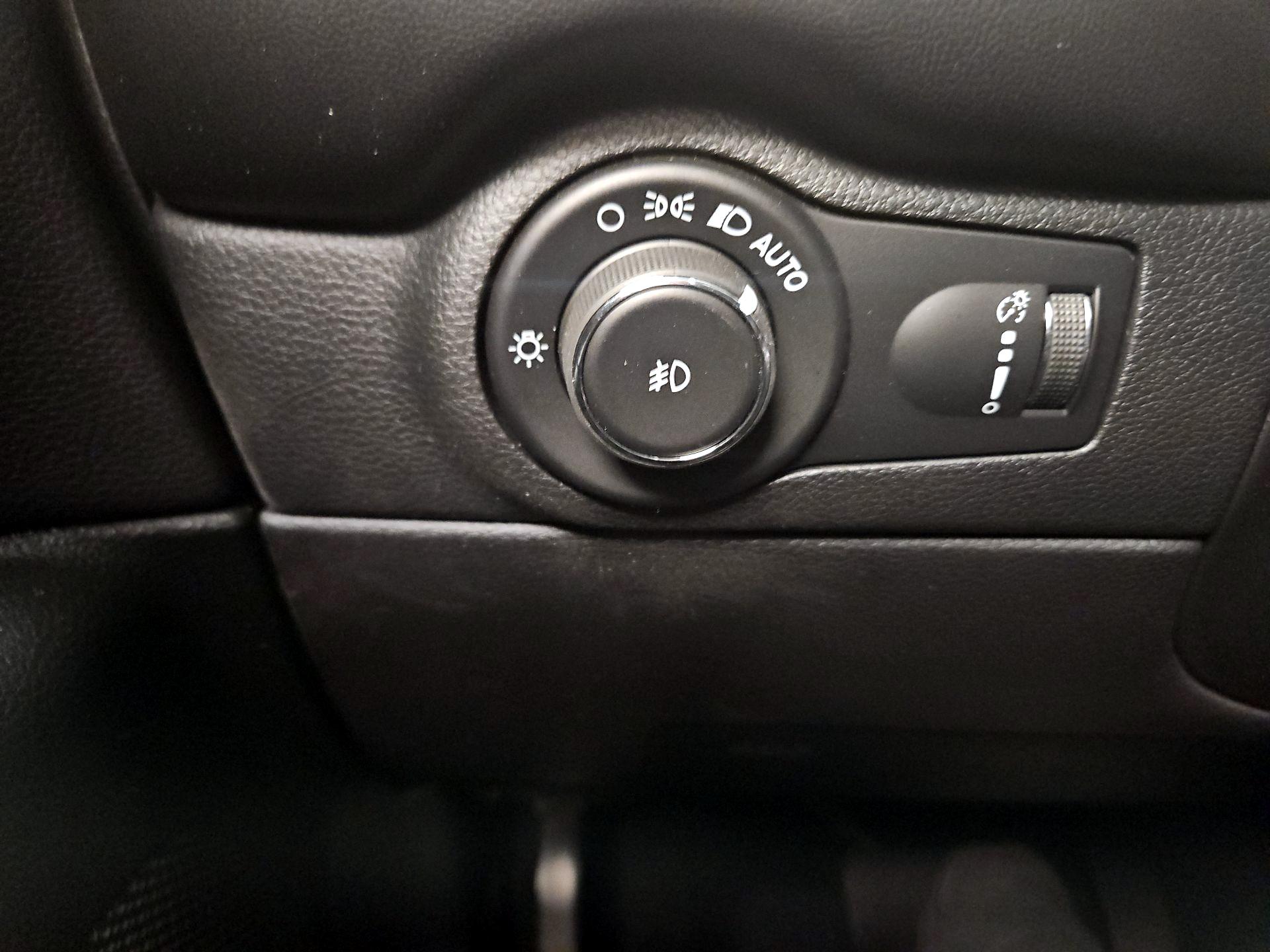 Thumbnail: 2021 Dodge Durango - 13