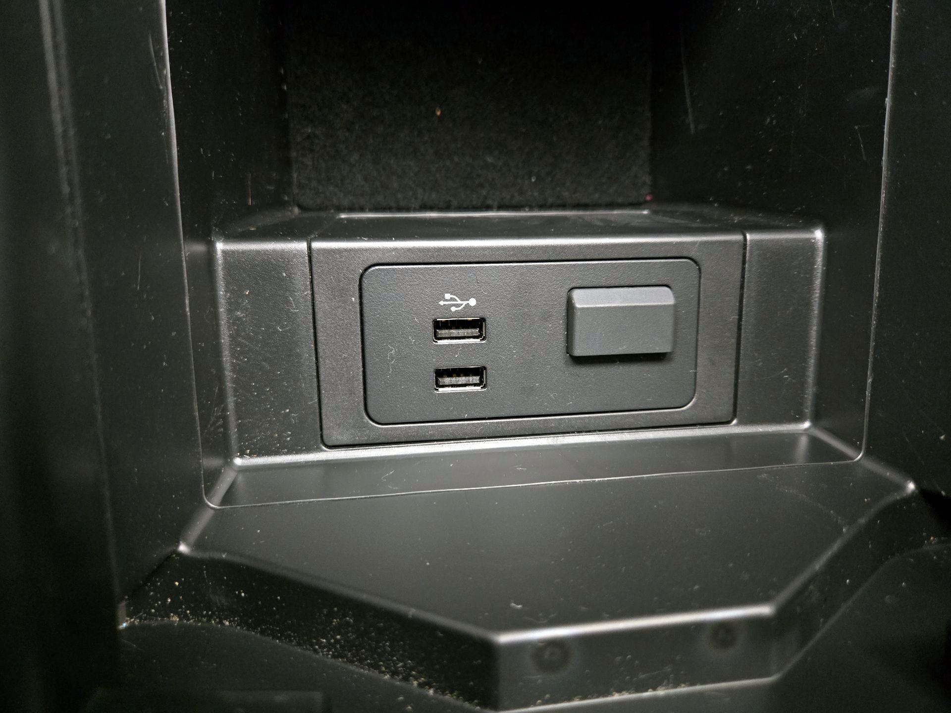 Thumbnail: 2023 Mazda CX-9 - 18