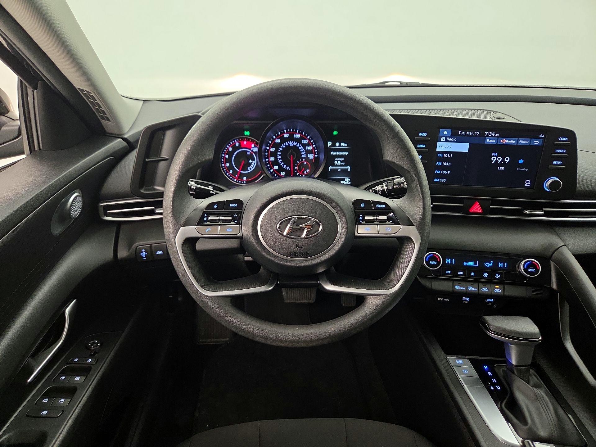 Thumbnail: 2023 Hyundai Elantra - 10