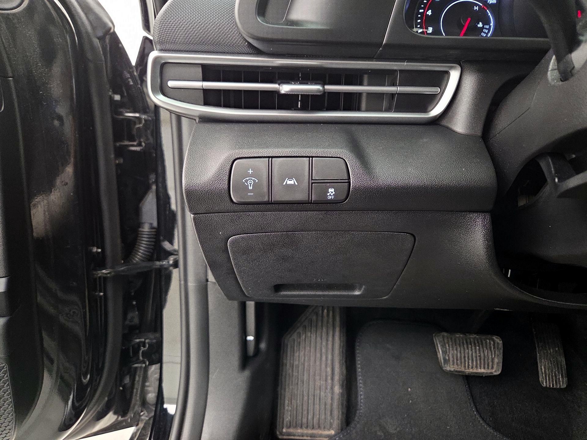 Thumbnail: 2023 Hyundai Elantra - 13