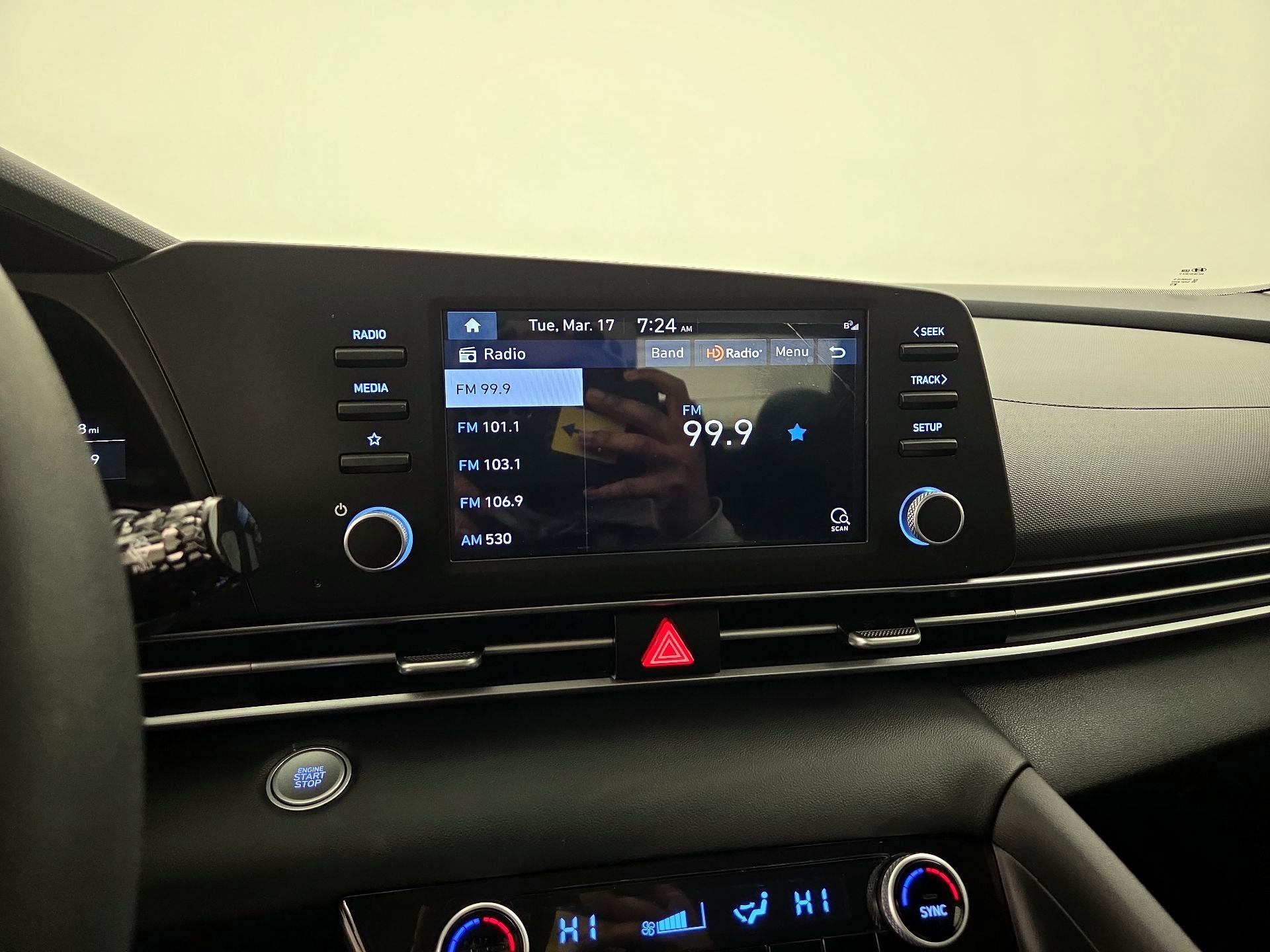 Thumbnail: 2023 Hyundai Elantra - 15