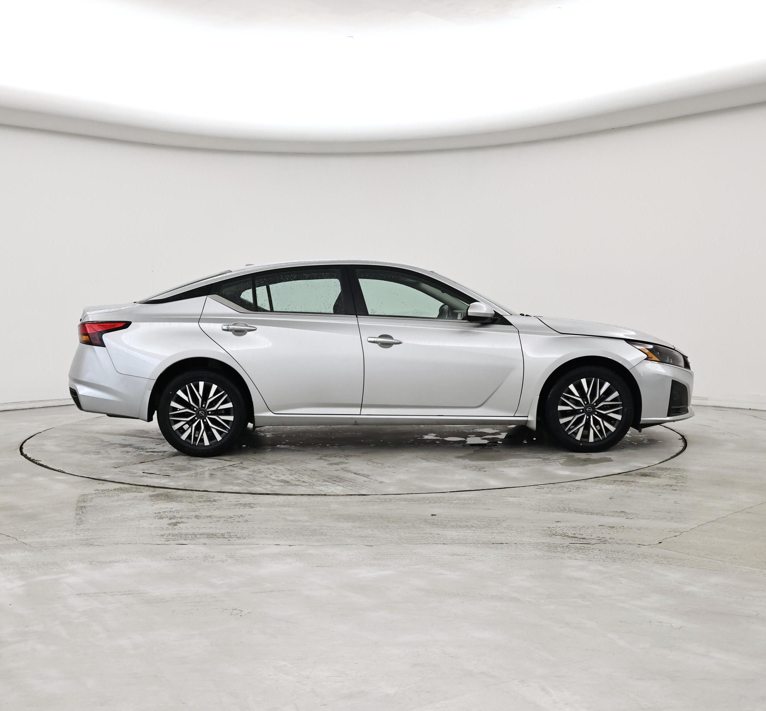 Thumbnail: 2023 Nissan Altima - 7