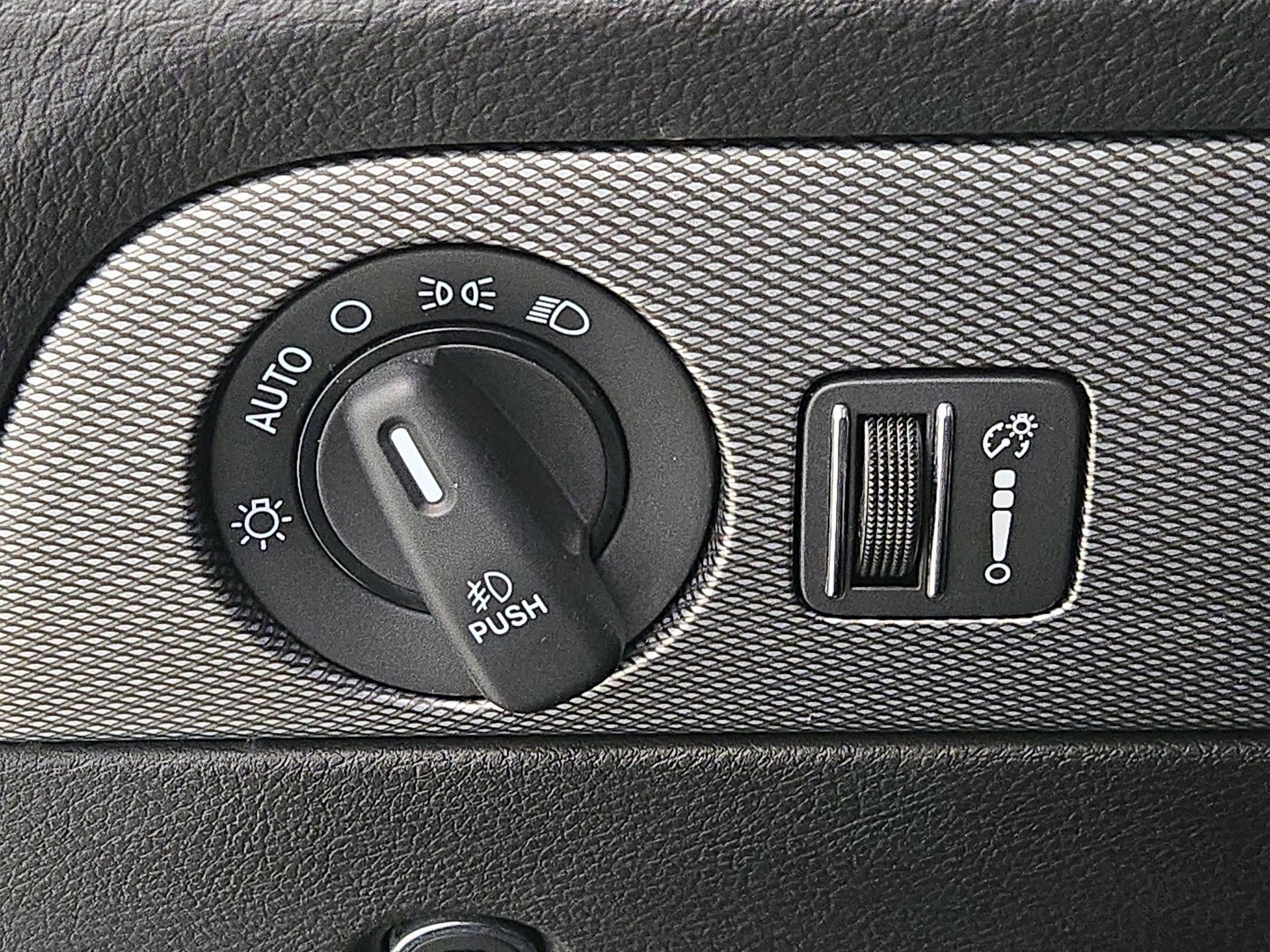 Thumbnail: 2020 Dodge Durango - 13