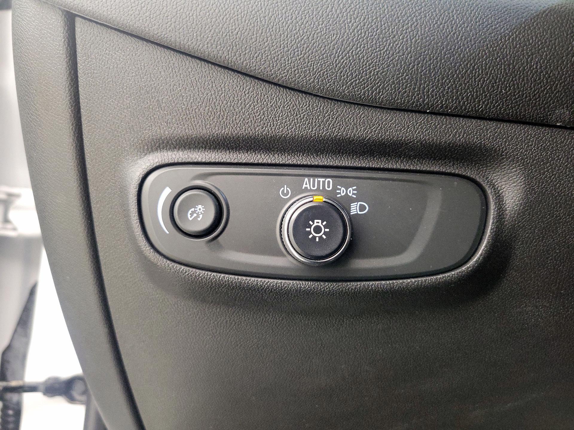 Thumbnail: 2023 Chevrolet Equinox - 13