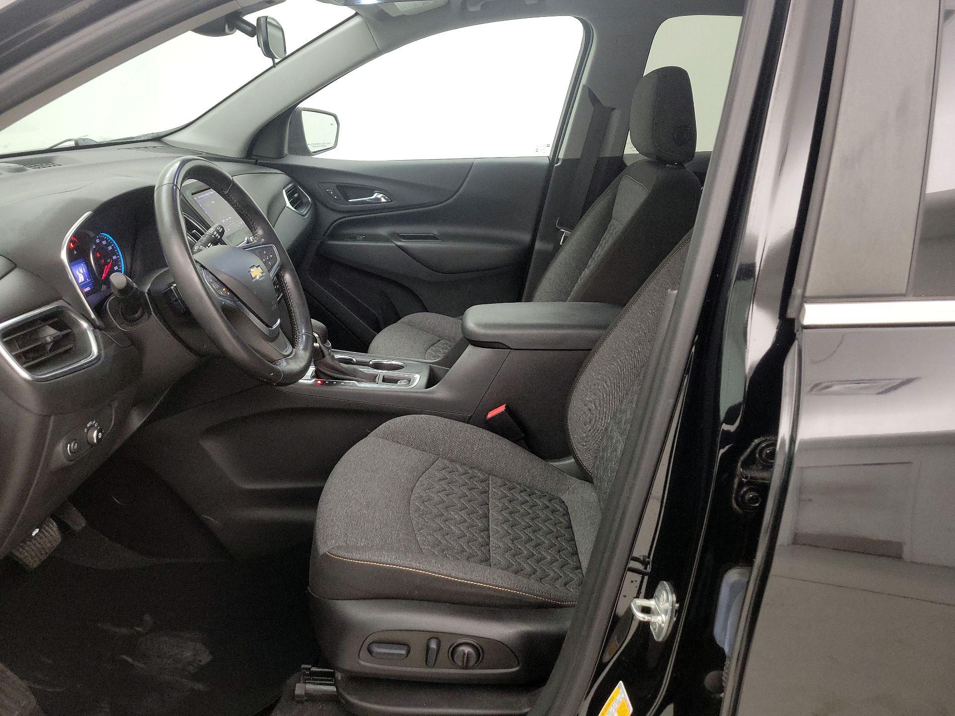 Thumbnail: 2022 Chevrolet Equinox - 11