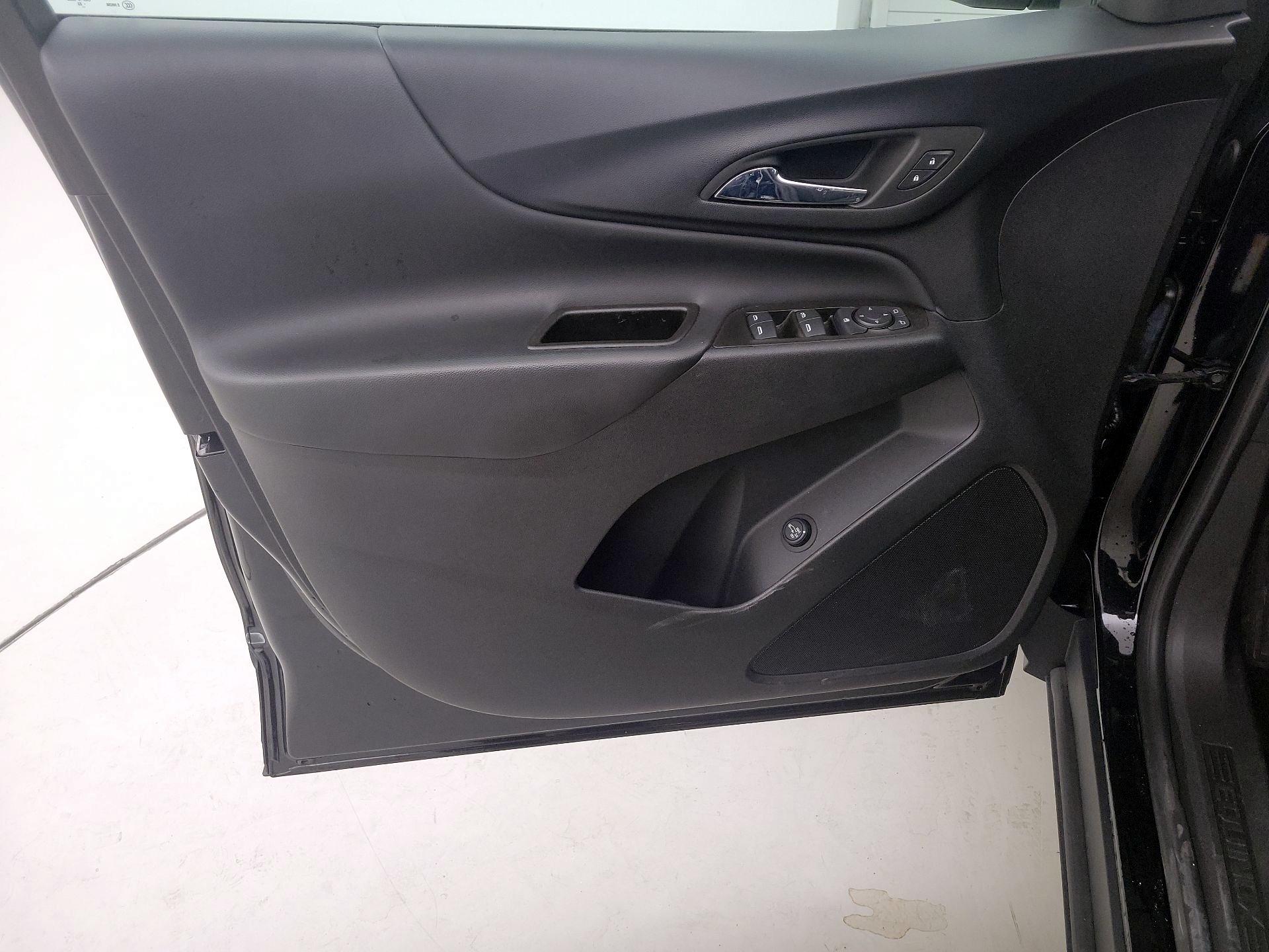 Thumbnail: 2022 Chevrolet Equinox - 12