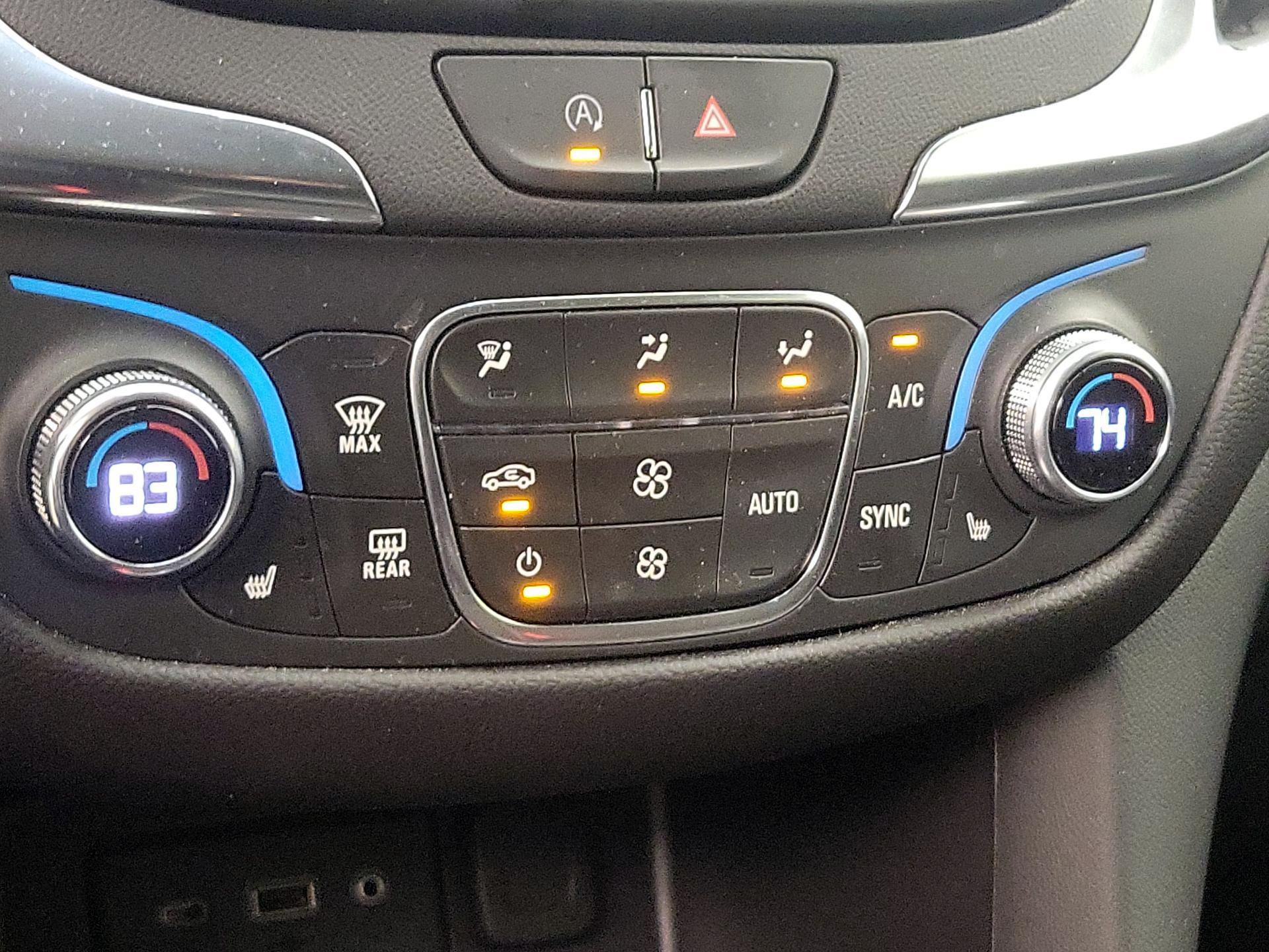 Thumbnail: 2022 Chevrolet Equinox - 16