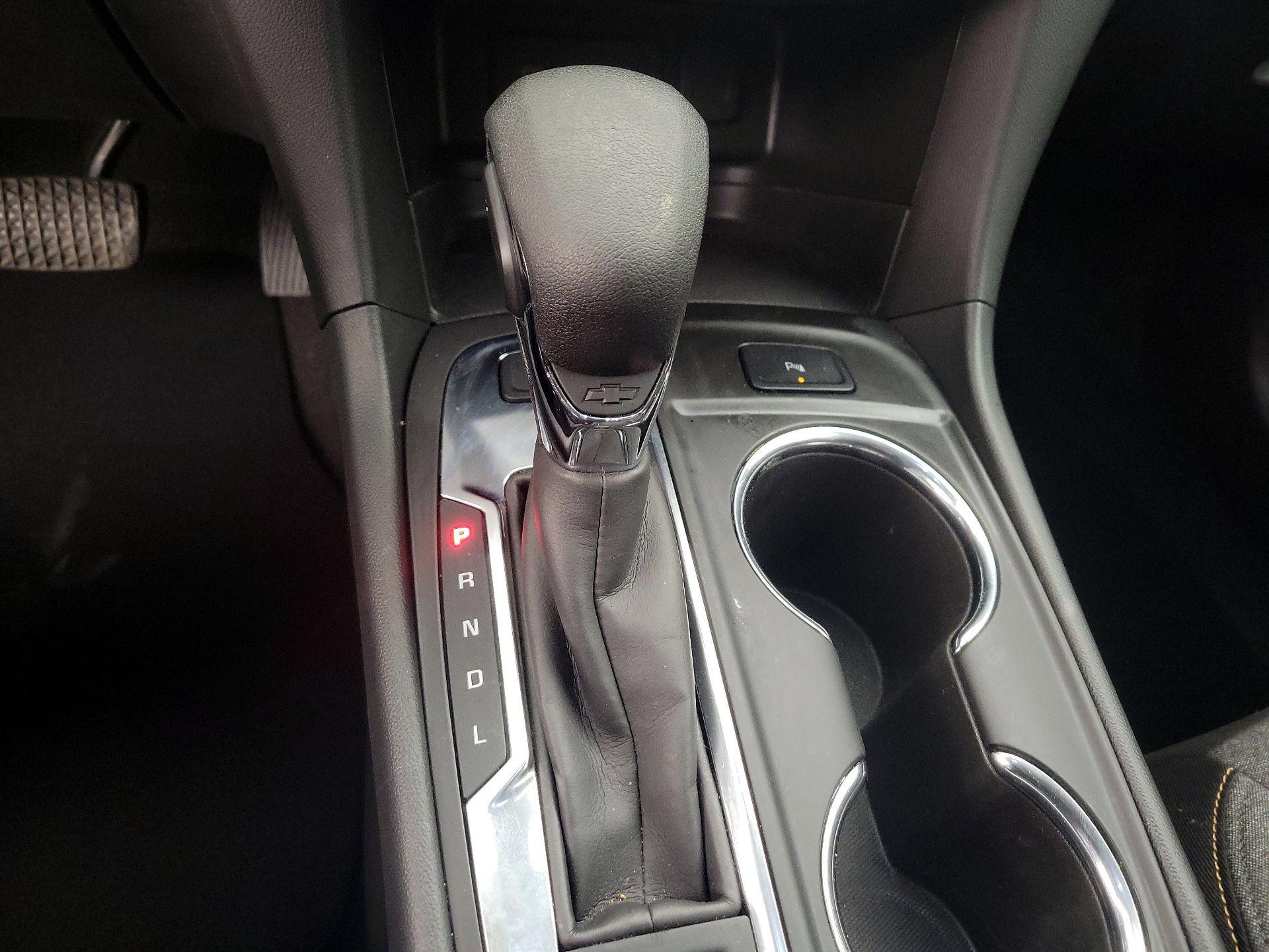 Thumbnail: 2022 Chevrolet Equinox - 17