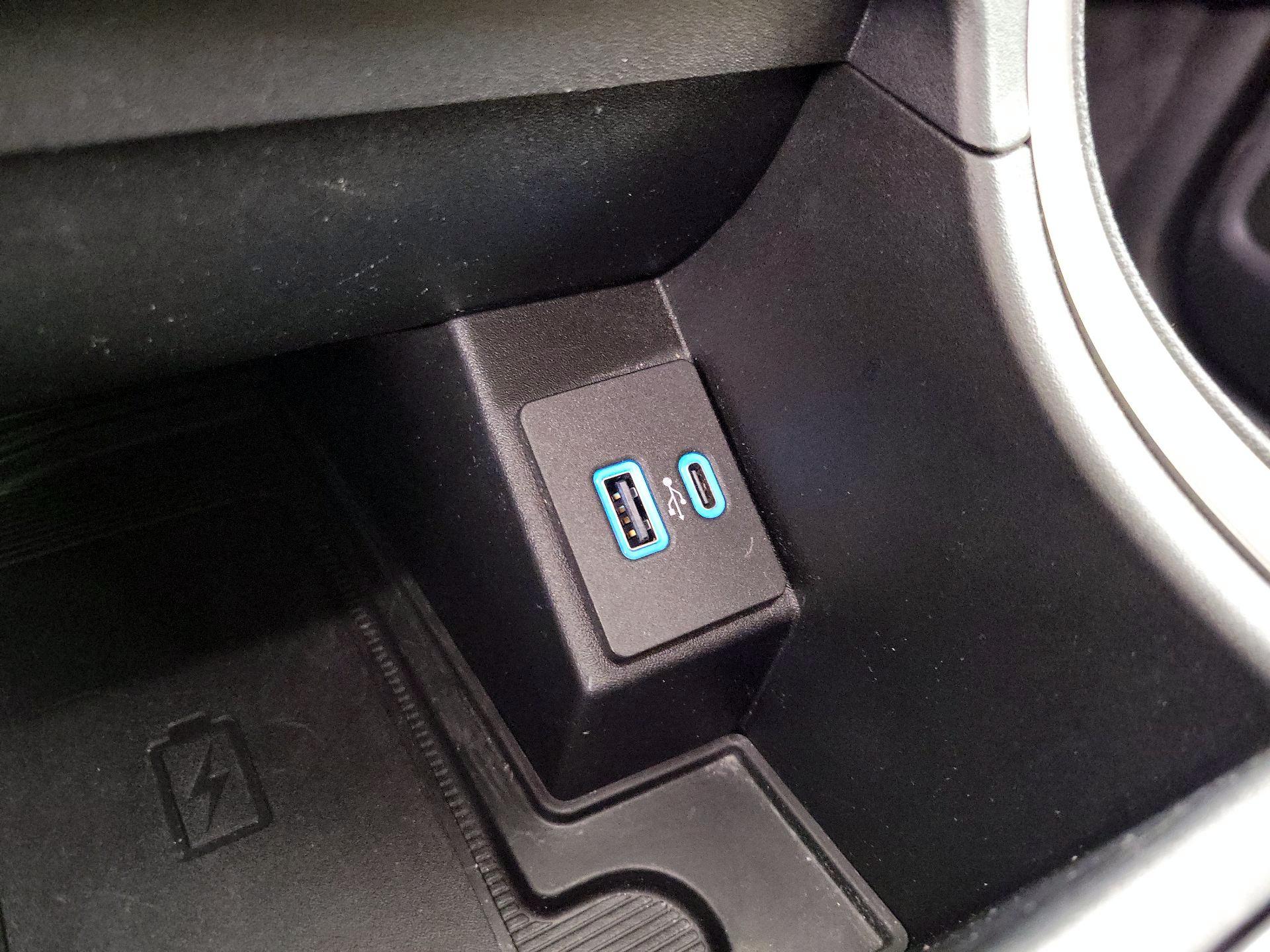 Thumbnail: 2024 Ford Edge - 18