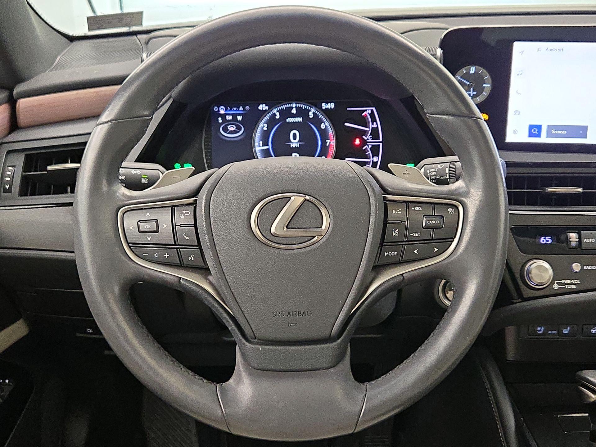 Thumbnail: 2023 Lexus ES - 10