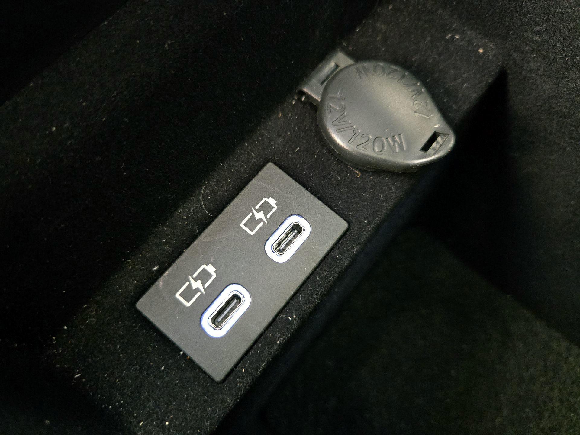 Thumbnail: 2023 Lexus ES - 18