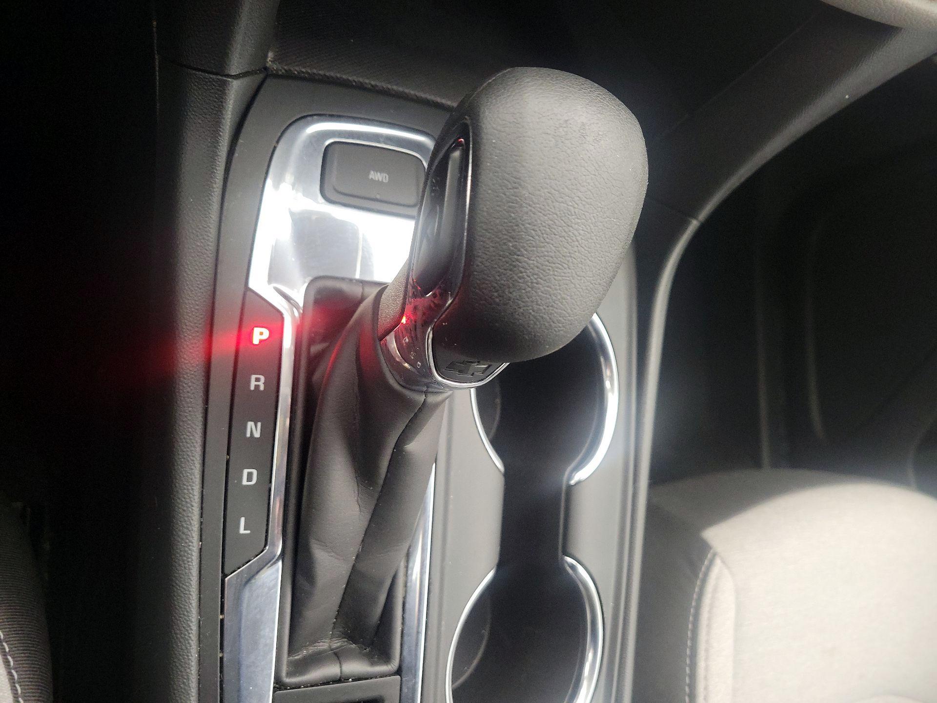 Thumbnail: 2022 Chevrolet Equinox - 17