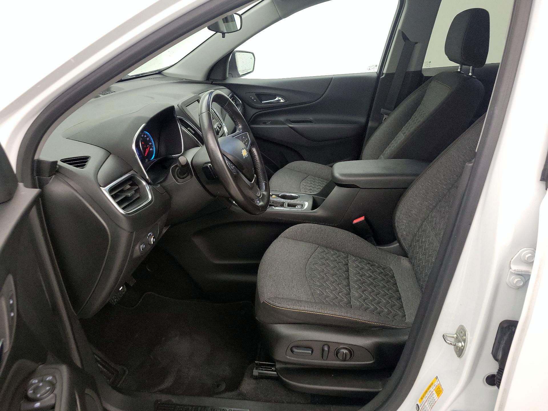 Thumbnail: 2022 Chevrolet Equinox - 11