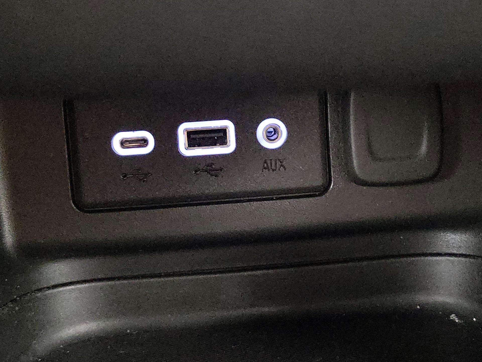 Thumbnail: 2022 Chevrolet Equinox - 18