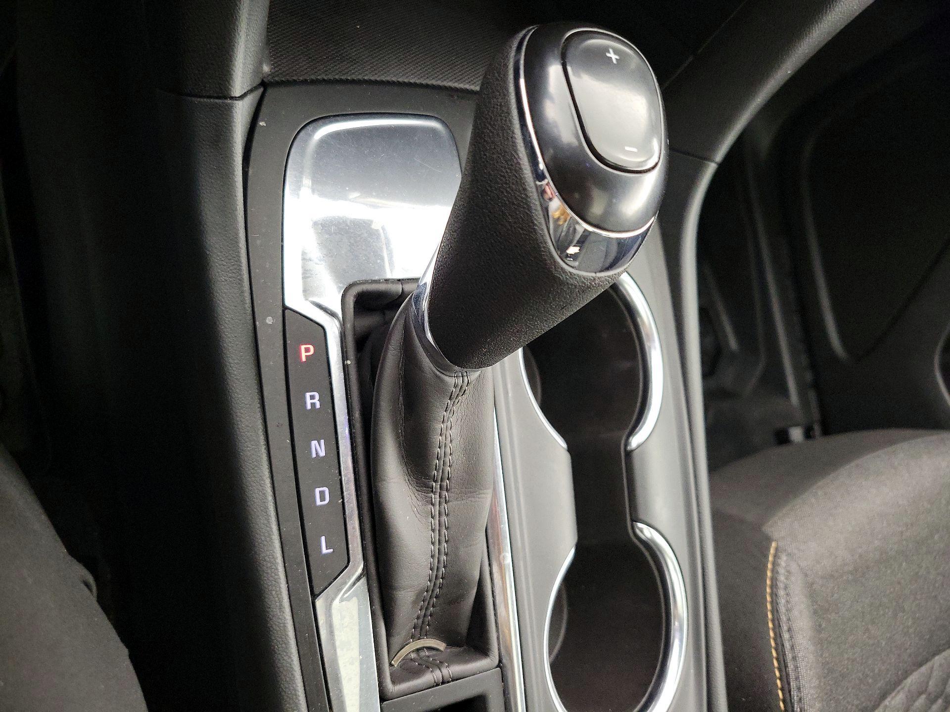 Thumbnail: 2021 Chevrolet Equinox - 18