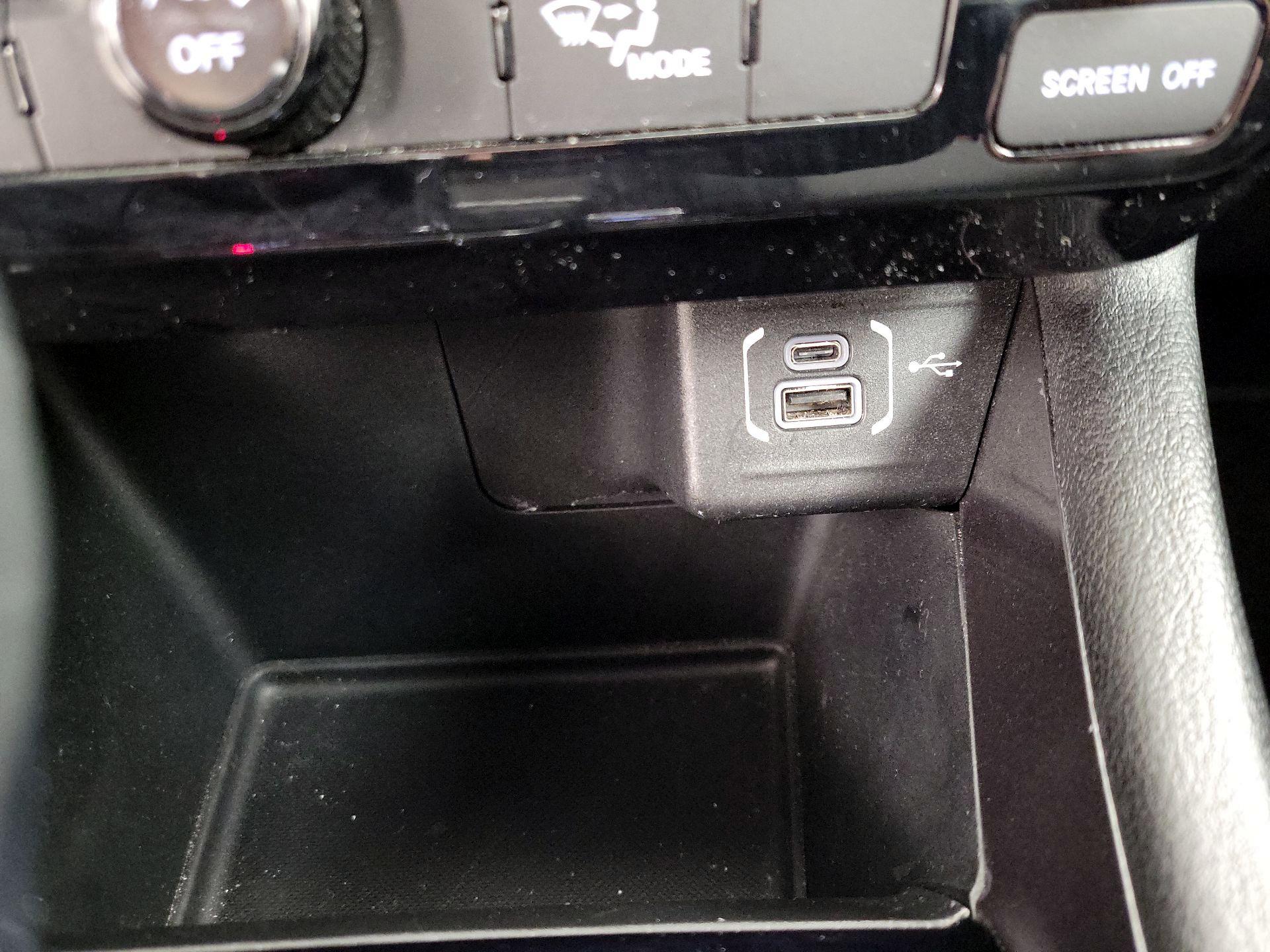 Thumbnail: 2022 Jeep Compass - 18