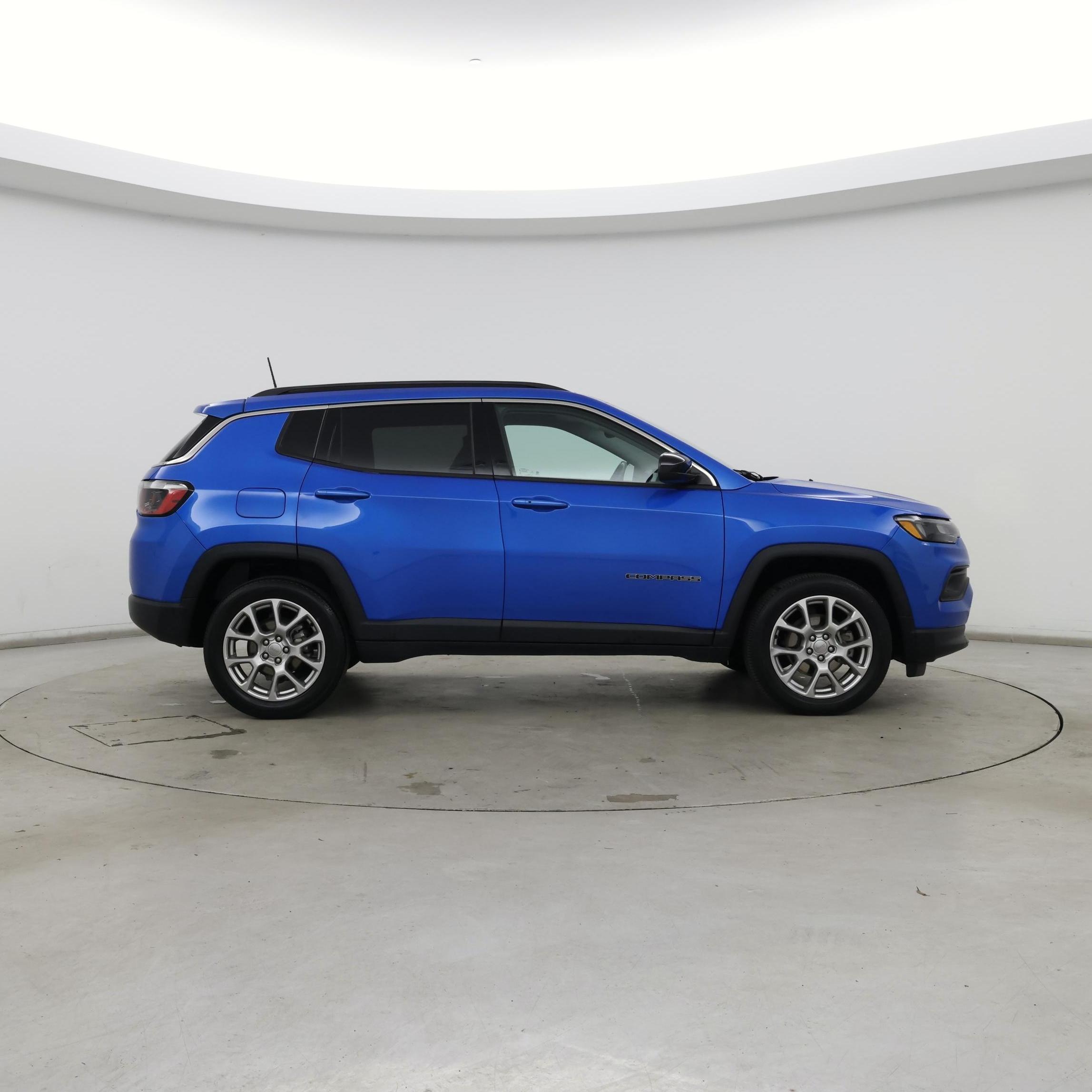 Thumbnail: 2022 Jeep Compass - 7