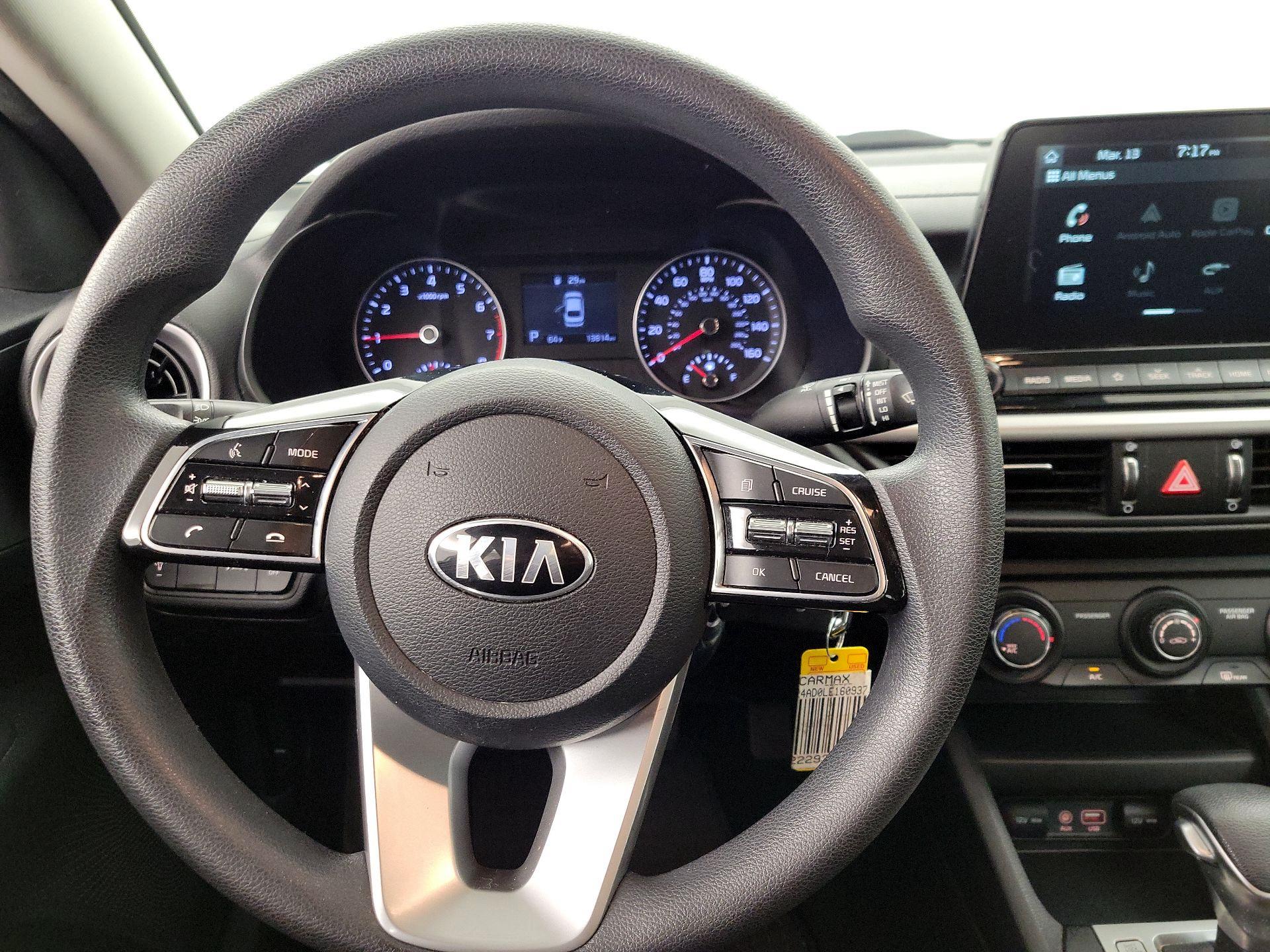 Thumbnail: 2020 Kia Forte - 10