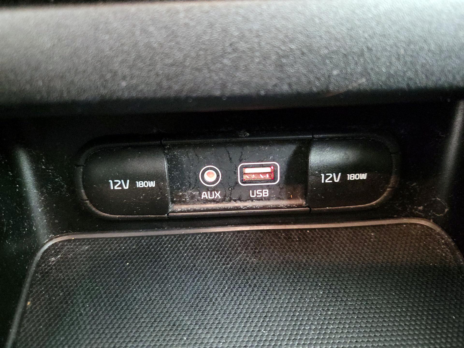 Thumbnail: 2020 Kia Forte - 18