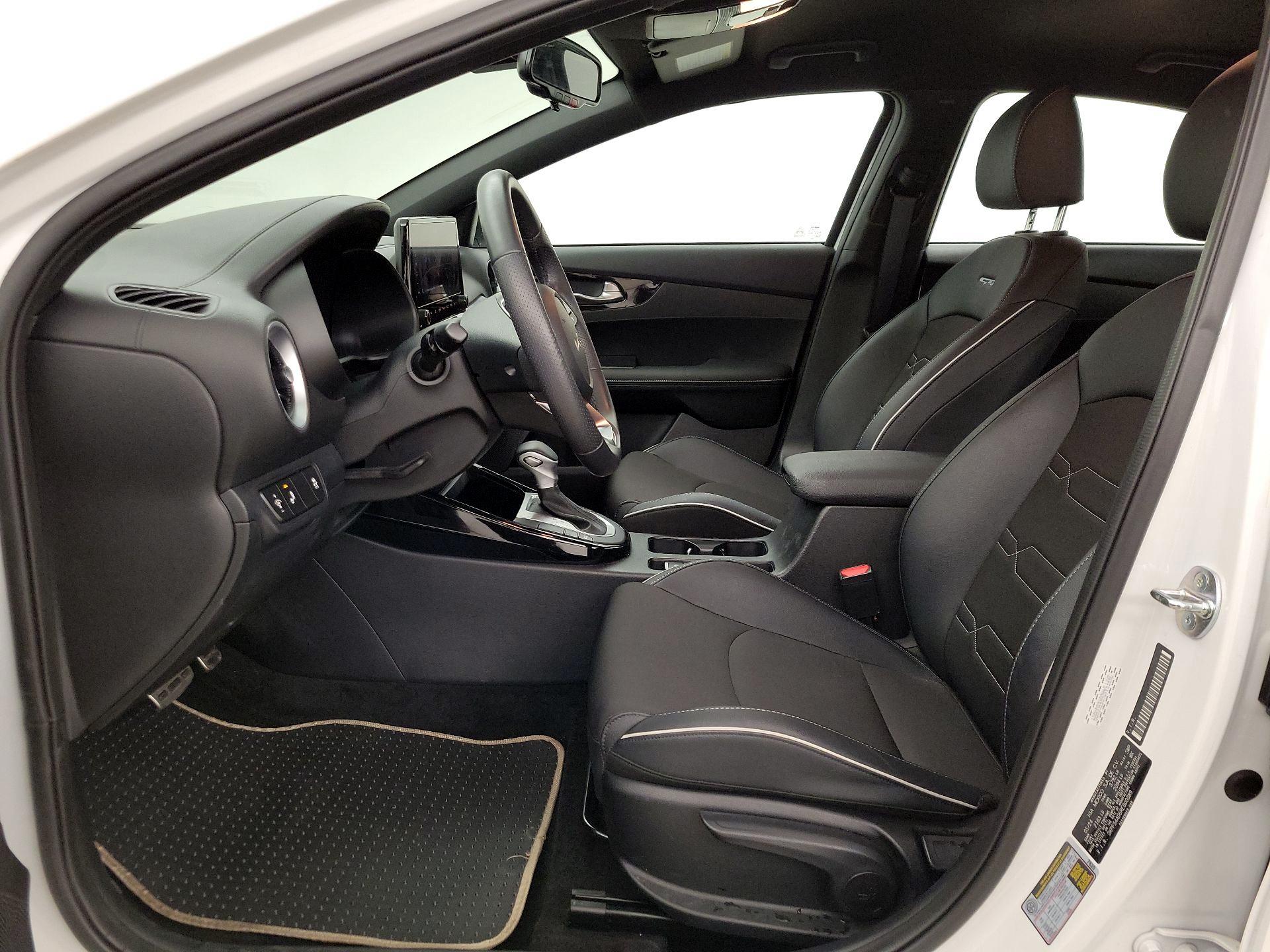 Thumbnail: 2024 Kia Forte - 11