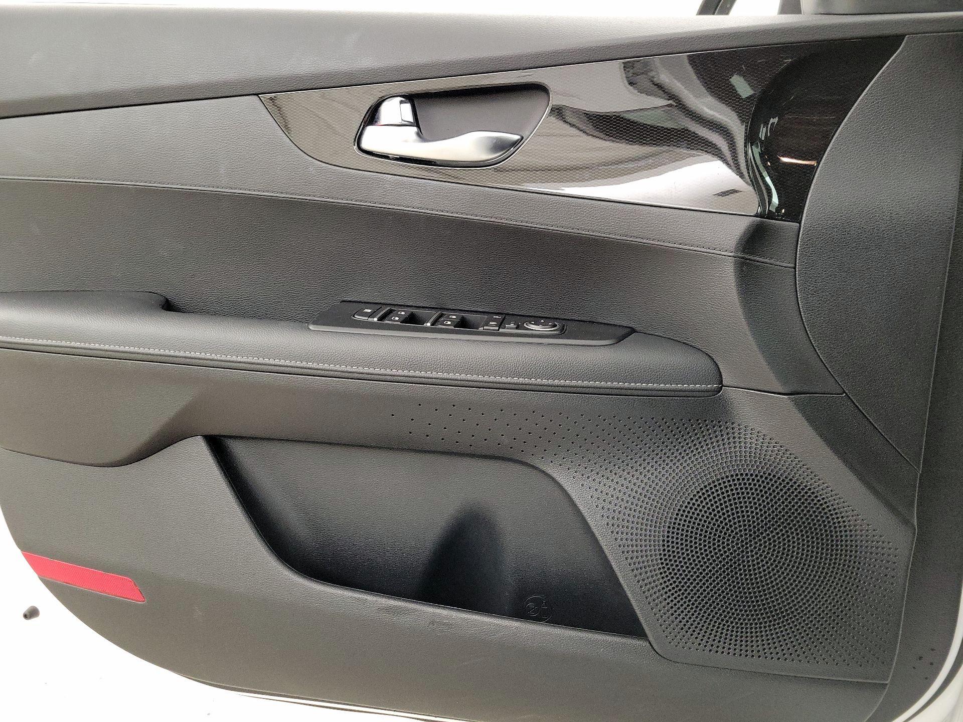 Thumbnail: 2024 Kia Forte - 12