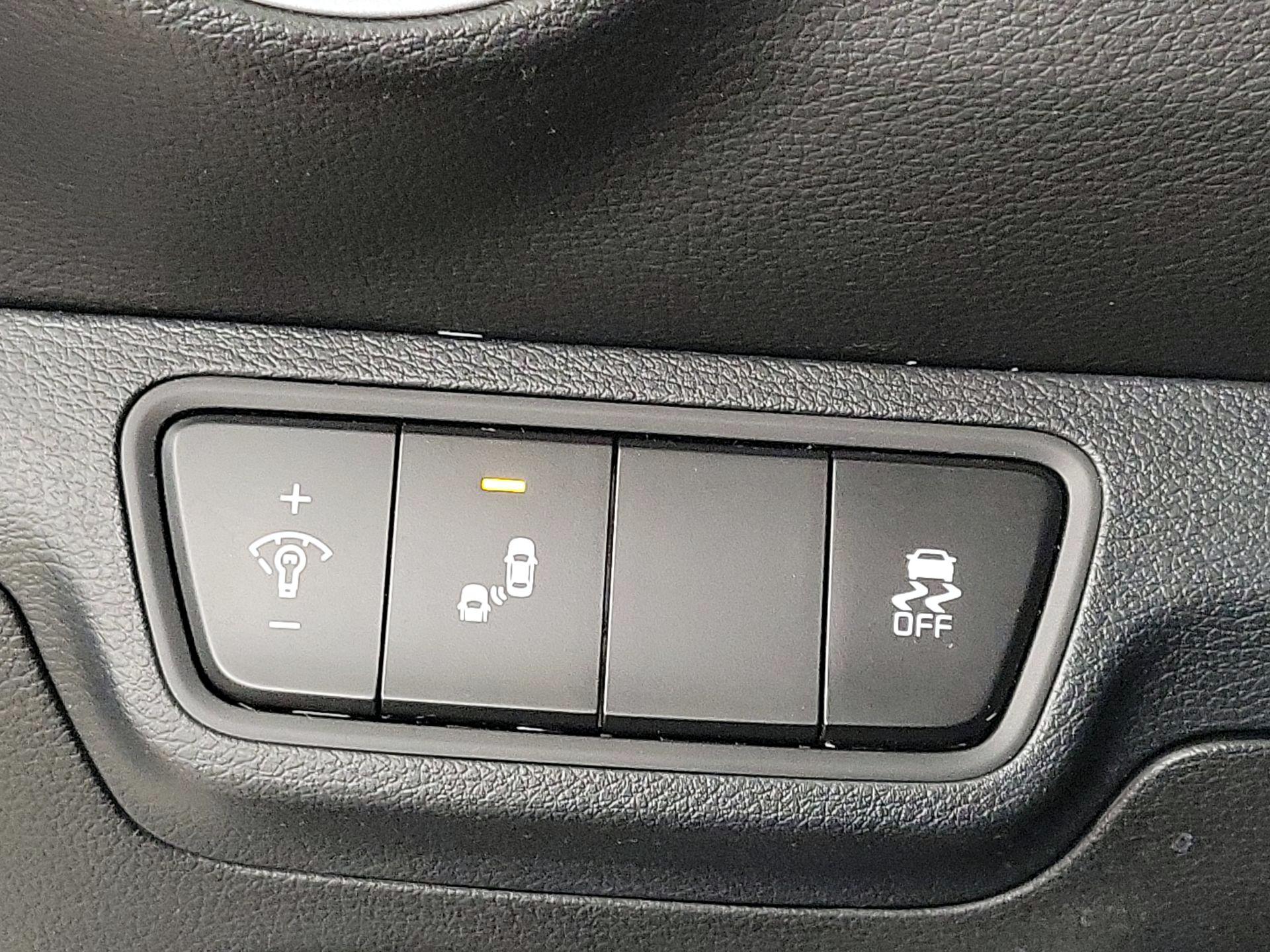 Thumbnail: 2024 Kia Forte - 13