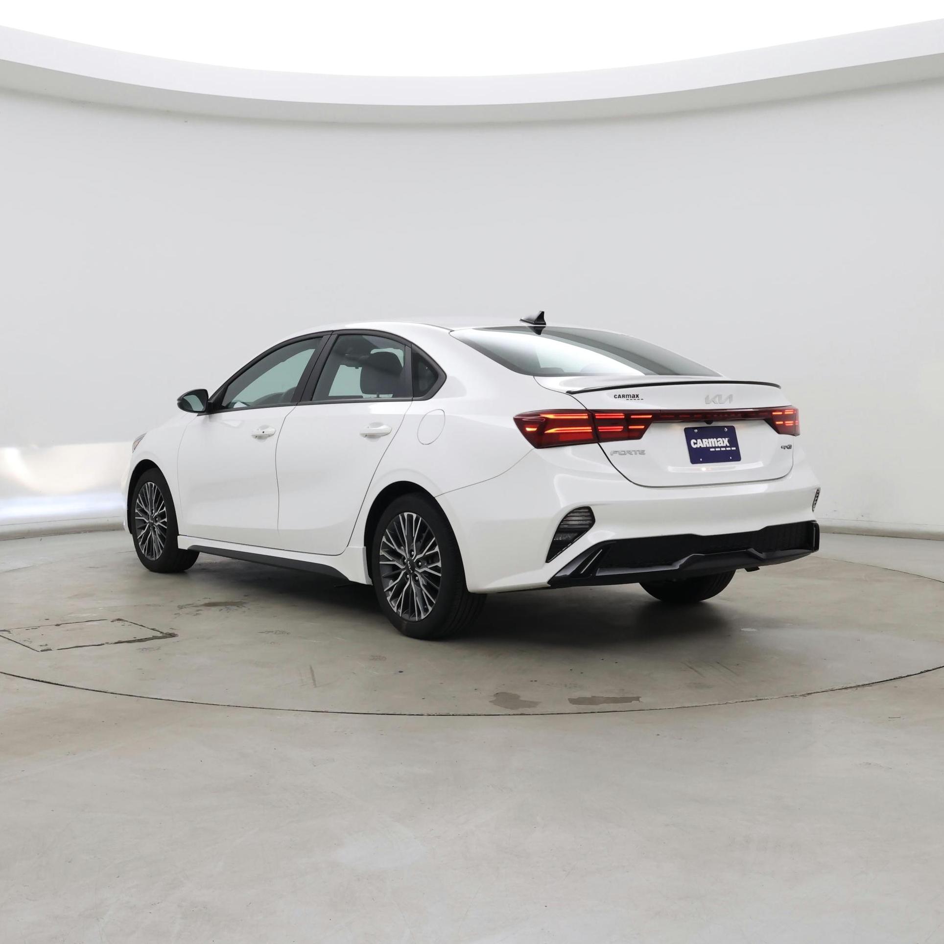 Thumbnail: 2024 Kia Forte - 2