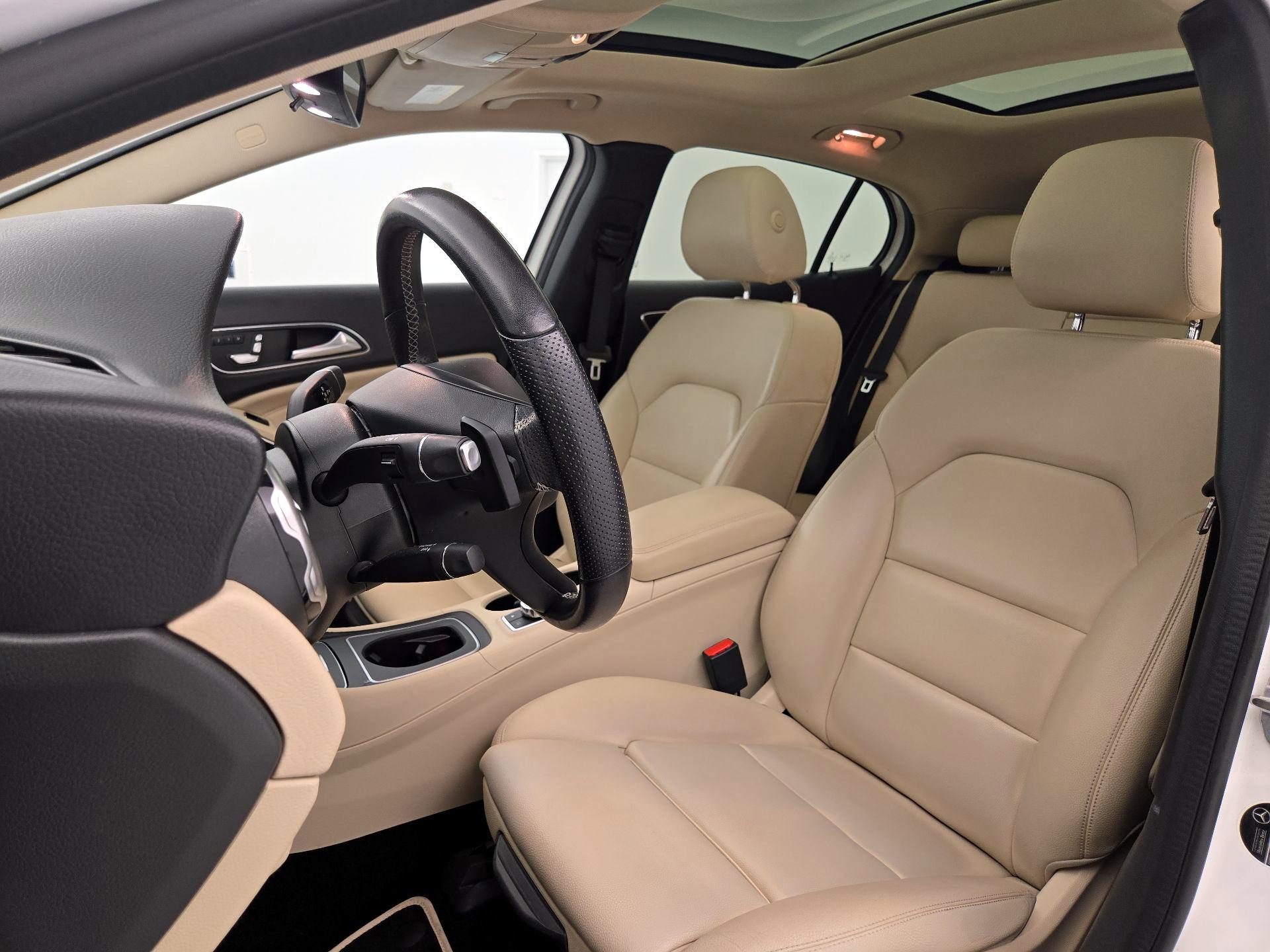 Thumbnail: 2020 Mercedes-Benz GLA - 11