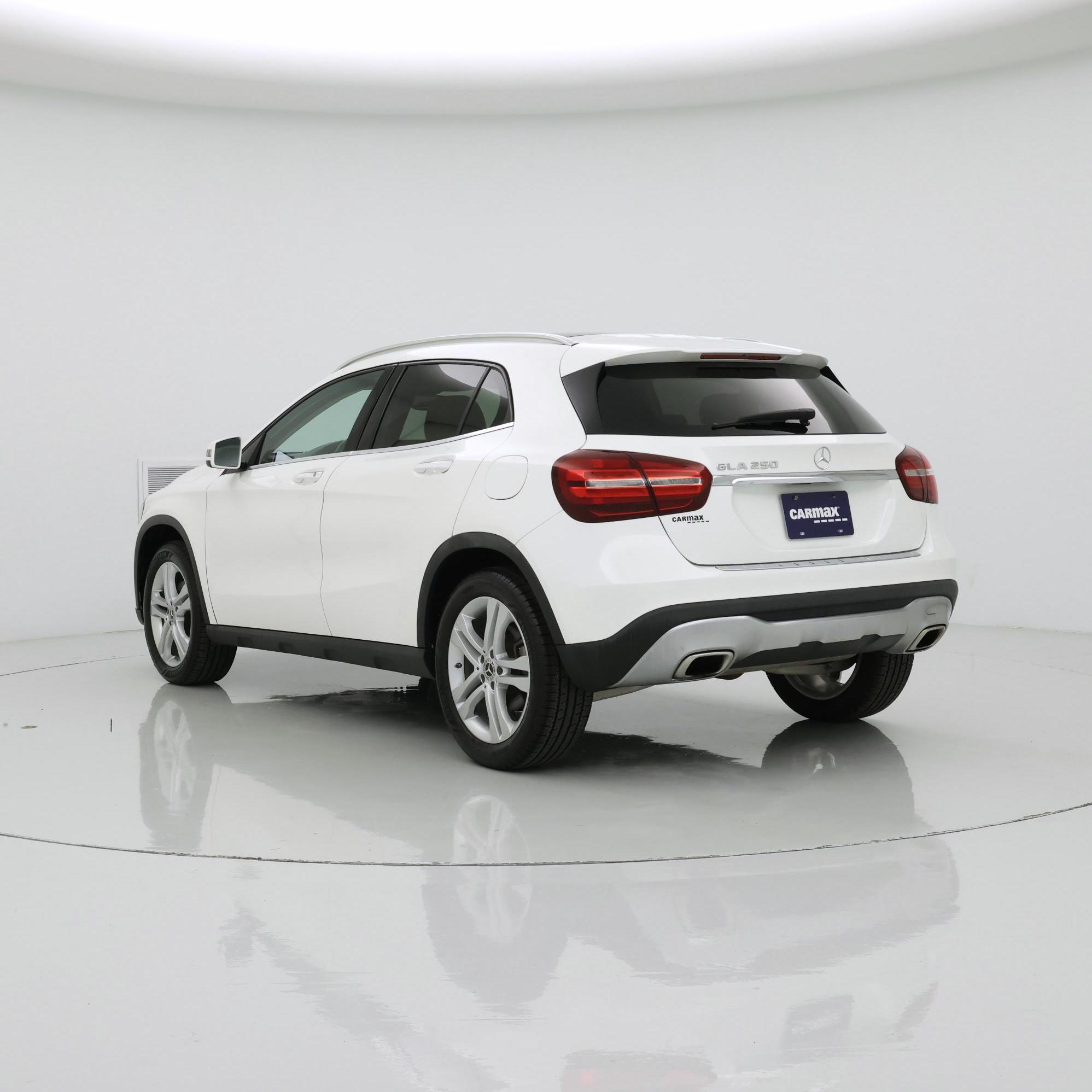 Thumbnail: 2020 Mercedes-Benz GLA - 2